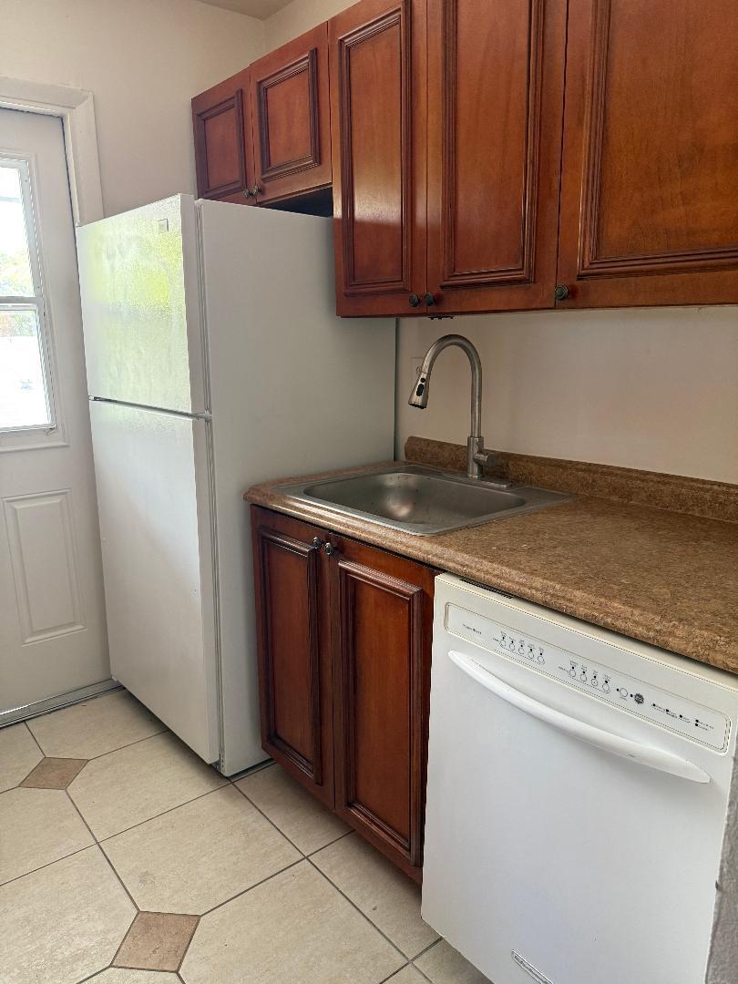 1913 NE 2nd Street 4, Pompano Beach, FL 33060, Pompano Beach - Photo 2