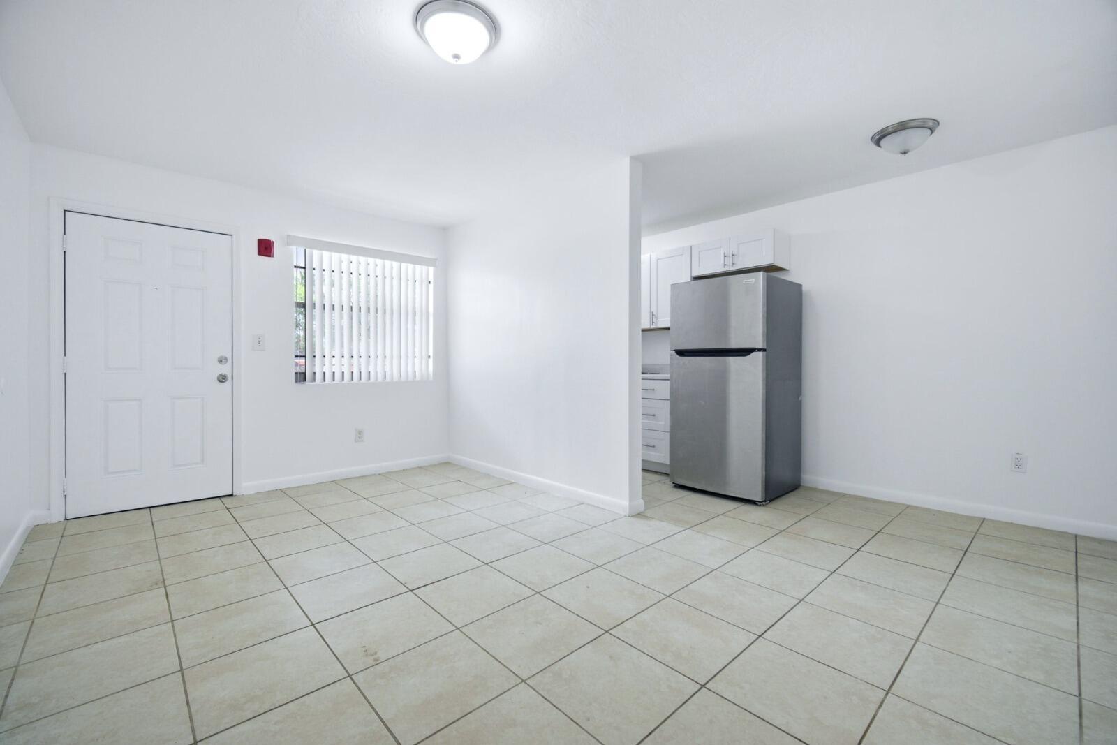 750 NW 56th Street 4, Miami, FL 33127, Miami - Photo 2