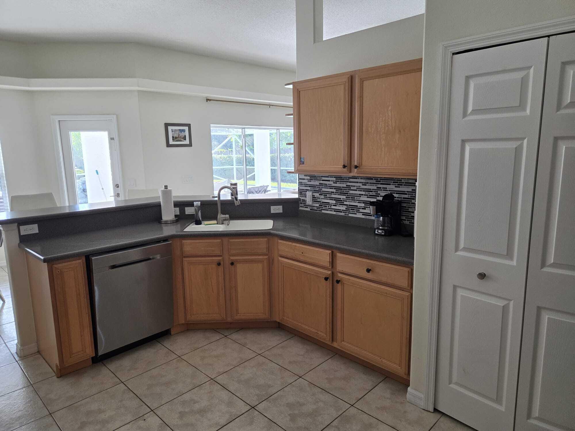 4001 SW Winslow Street, Port St. Lucie, FL 34953, Port St. Lucie - Photo 5