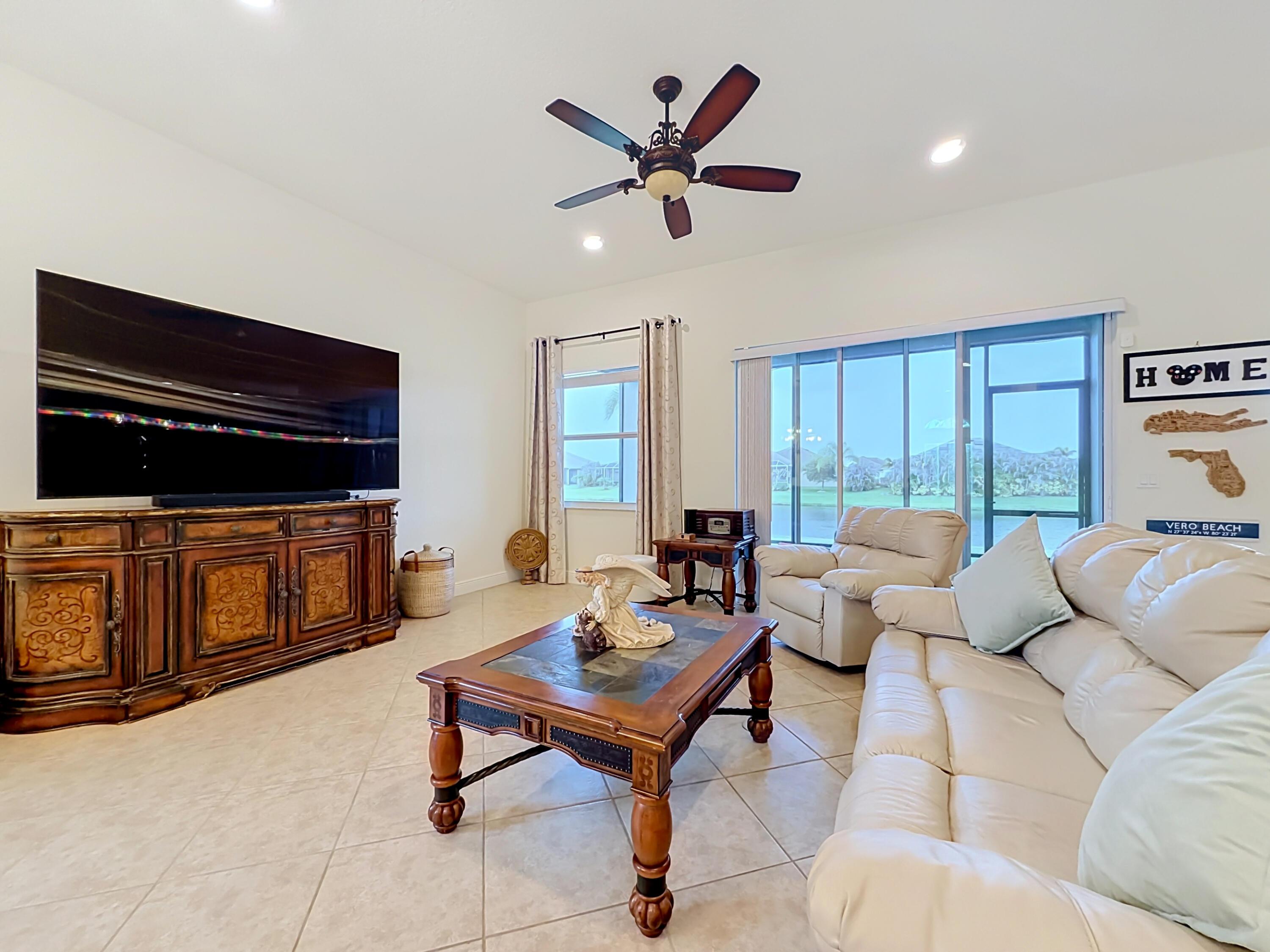 728 Fortunella Circle SW, Vero Beach, FL 32968, Vero Beach - Photo 4
