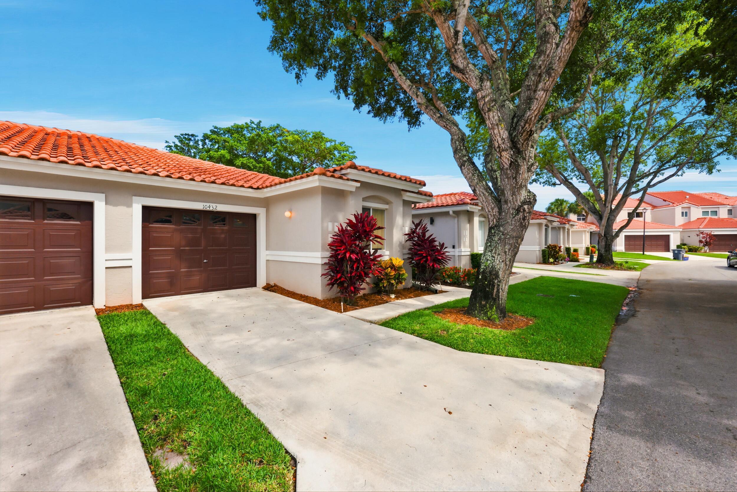 10432 Lake Vista Circle, Boca Raton, FL 33498, Boca Raton - Photo 2