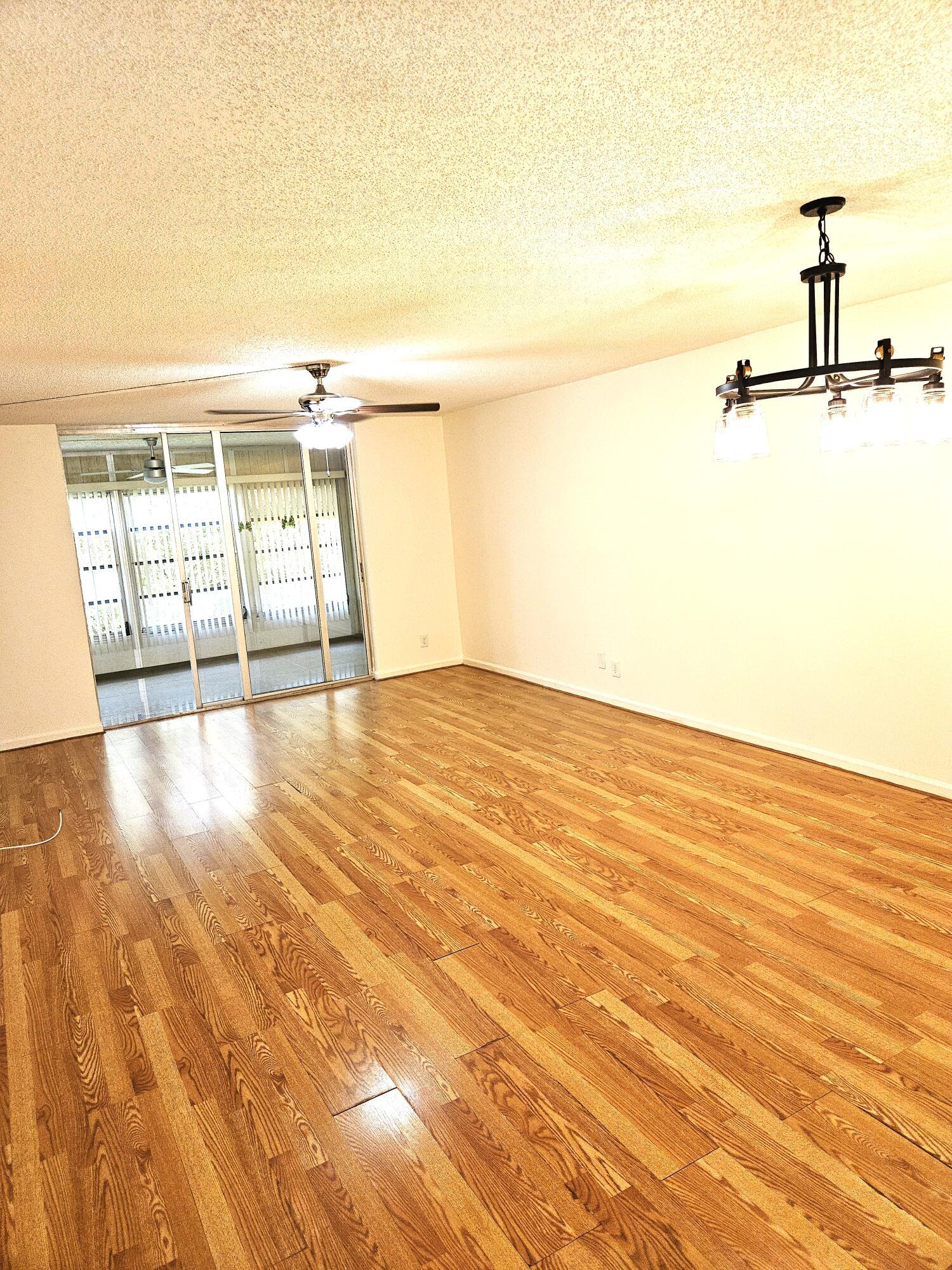 357 N Rock Island Road 407, Margate, FL 33063, Margate - Photo 4