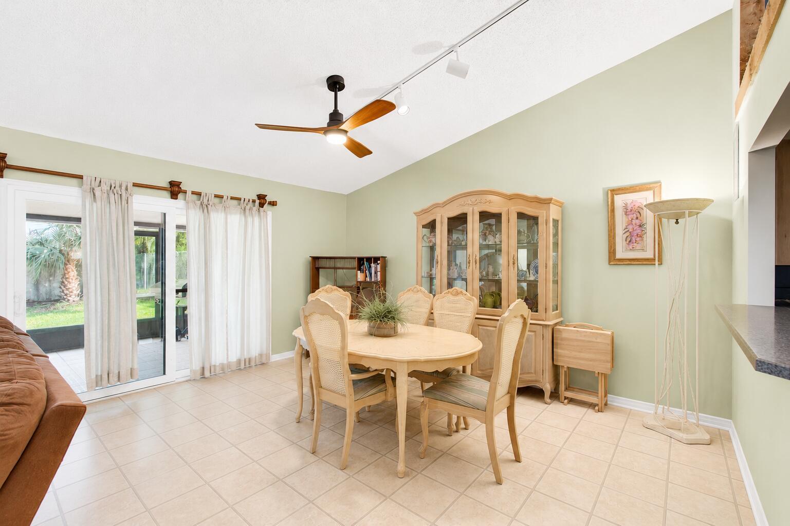 2400 SW 19th Avenue, Boynton Beach, FL 33426, Boynton Beach - Photo 5