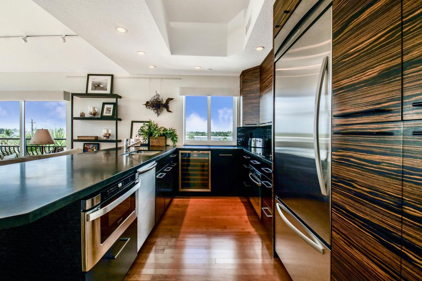 314 Inlet Way 303, Palm Beach Shores, FL 33404, Palm Beach Shores - Photo 5