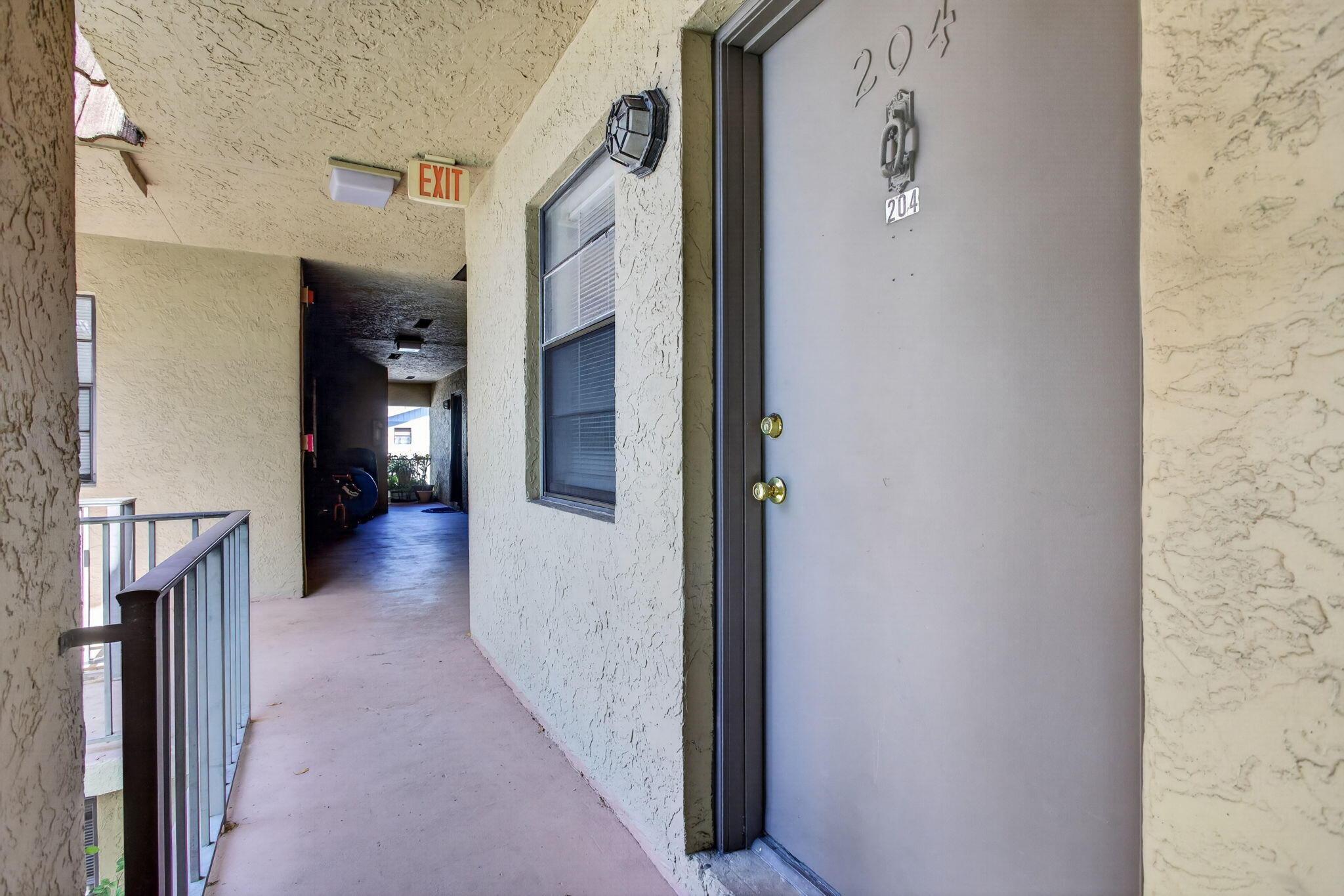 2141 NE 42nd Street 204, Lighthouse Point, FL 33064, Lighthouse Point - Photo 4