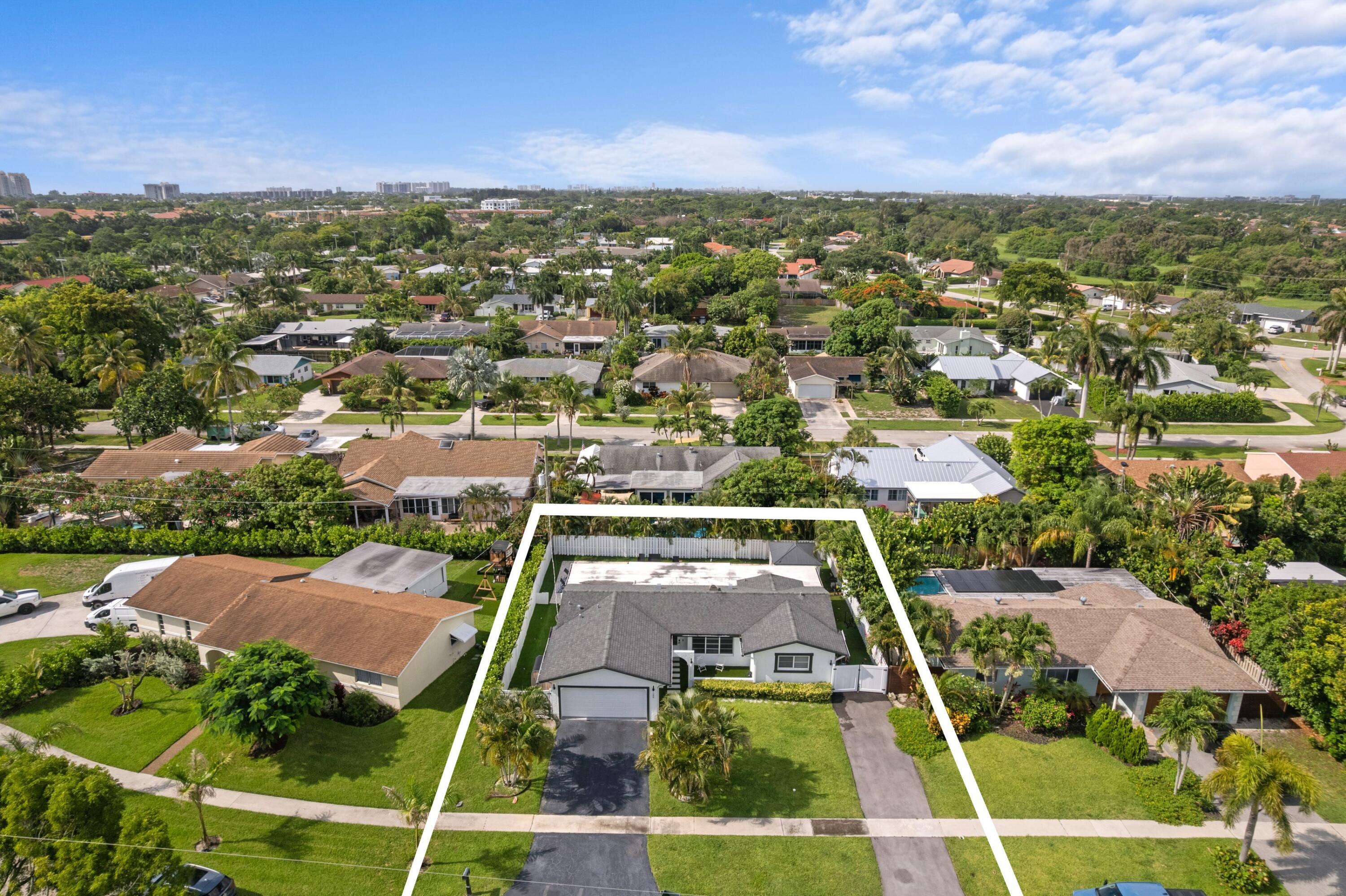 124 Oregon Lane, Boca Raton, FL 33487, Boca Raton
