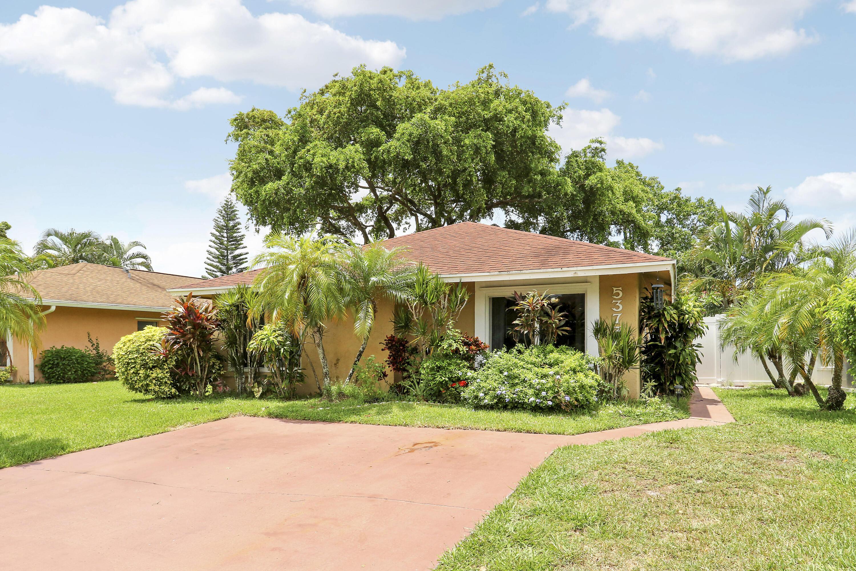 5373 Gene Circle, West Palm Beach, FL 33415, West Palm Beach - Photo 2
