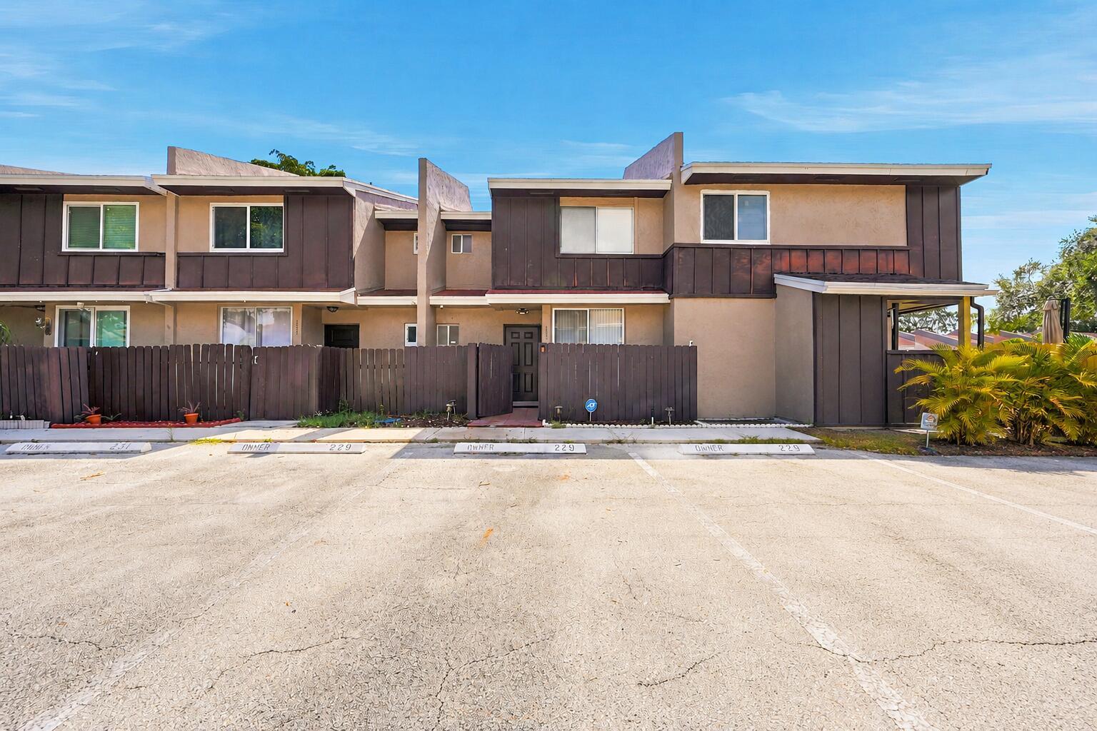 1227 Sussex Drive, North Lauderdale, FL 33068, North Lauderdale - Photo 5