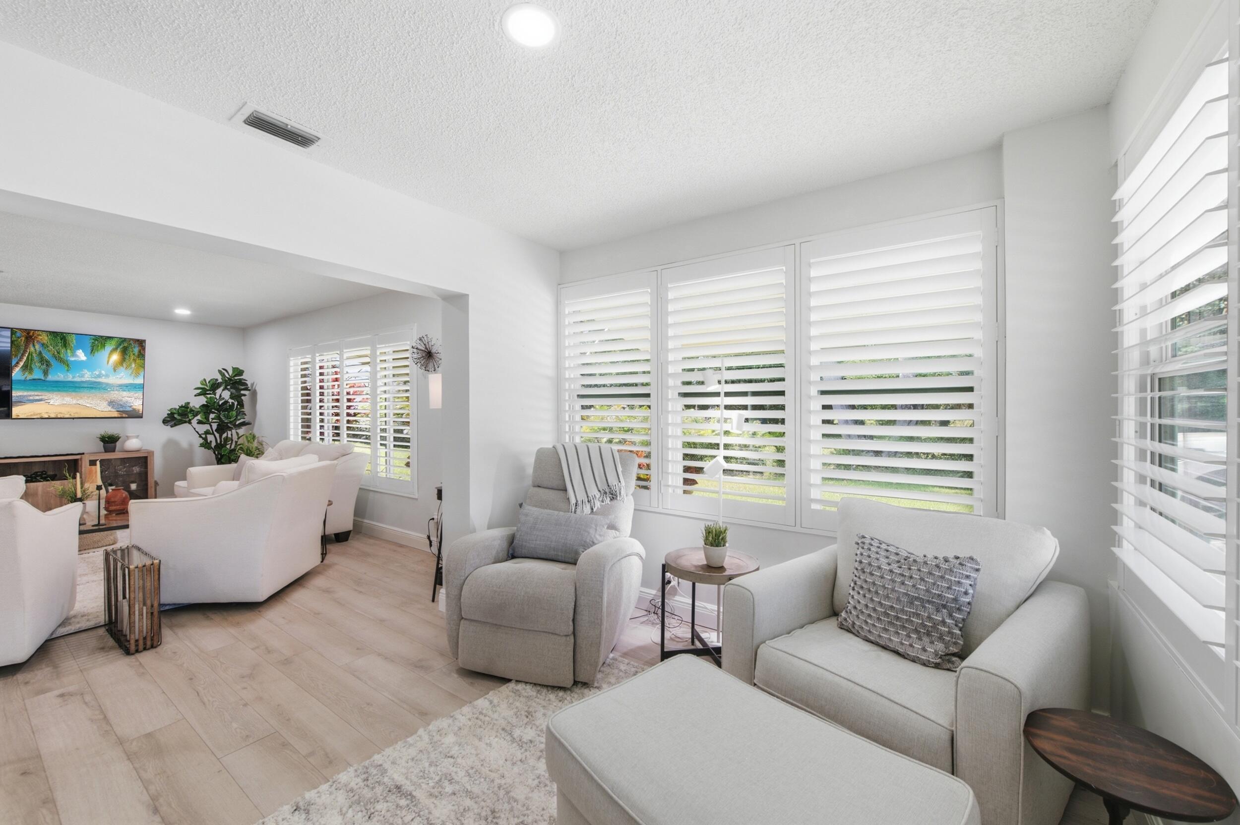 957 Circle Drive D, Delray Beach, FL 33445, Delray Beach - Photo 5