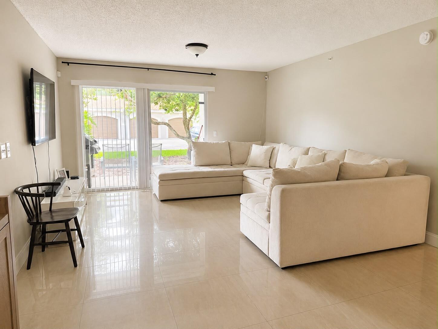5045 Wiles Road 105, Coconut Creek, FL 33073, Coconut Creek - Photo 2