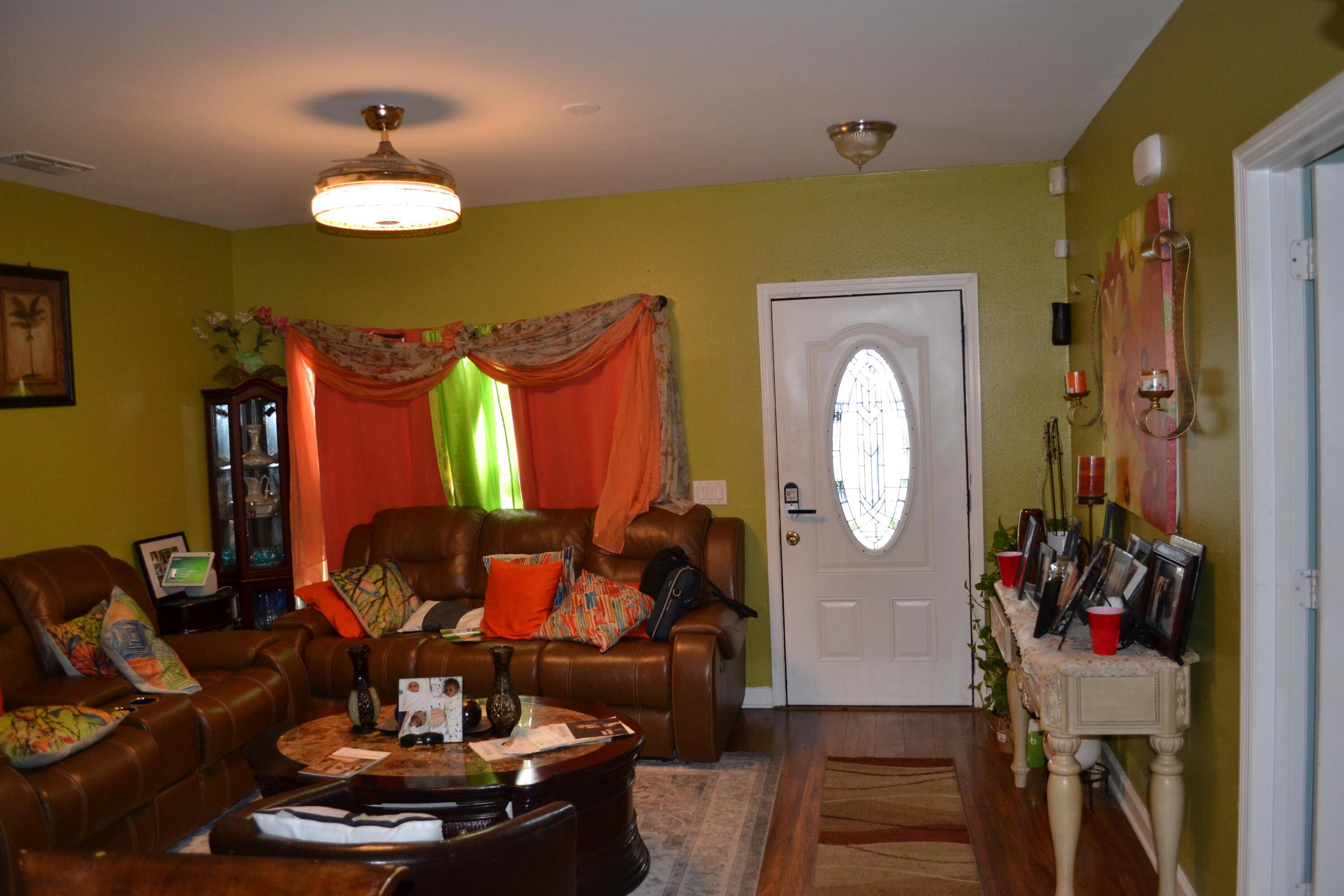 509 Maricopa Drive, Kissimmee, FL 34758, Kissimmee - Photo 2