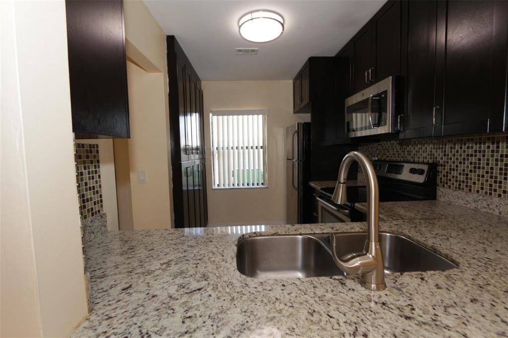 2987 NW 110th Avenue, Sunrise, FL 33322, Sunrise - Photo 2