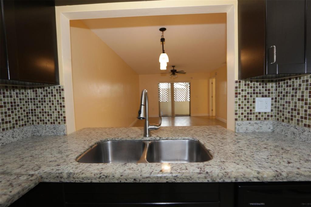 2987 NW 110th Avenue, Sunrise, FL 33322, Sunrise - Photo 3