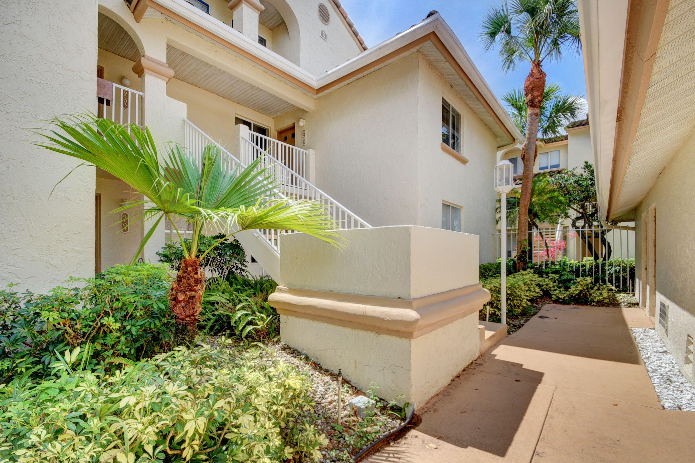 9204 Glenmoor Drive, West Palm Beach, FL 33409, West Palm Beach - Photo 3