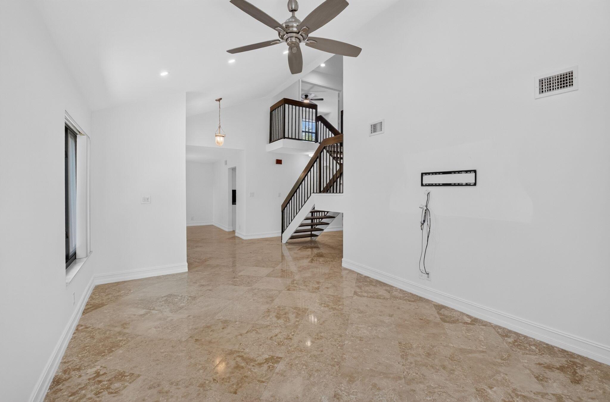 21661 Casa Monte Court, Boca Raton, FL 33433, Boca Raton - Photo 4