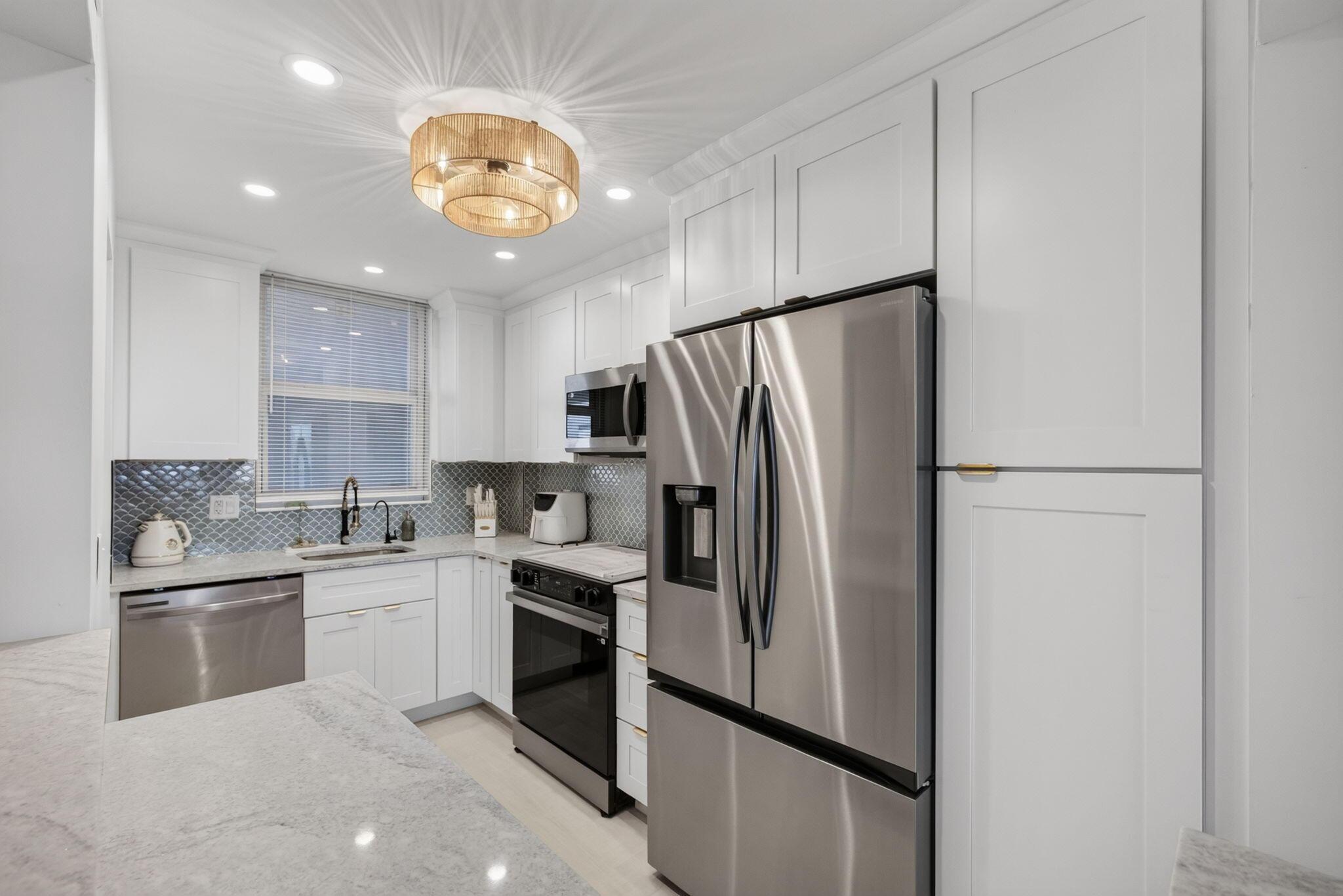 100 Paradise Harbour Boulevard 307, North Palm Beach, FL 33408, North Palm Beach - Photo 4