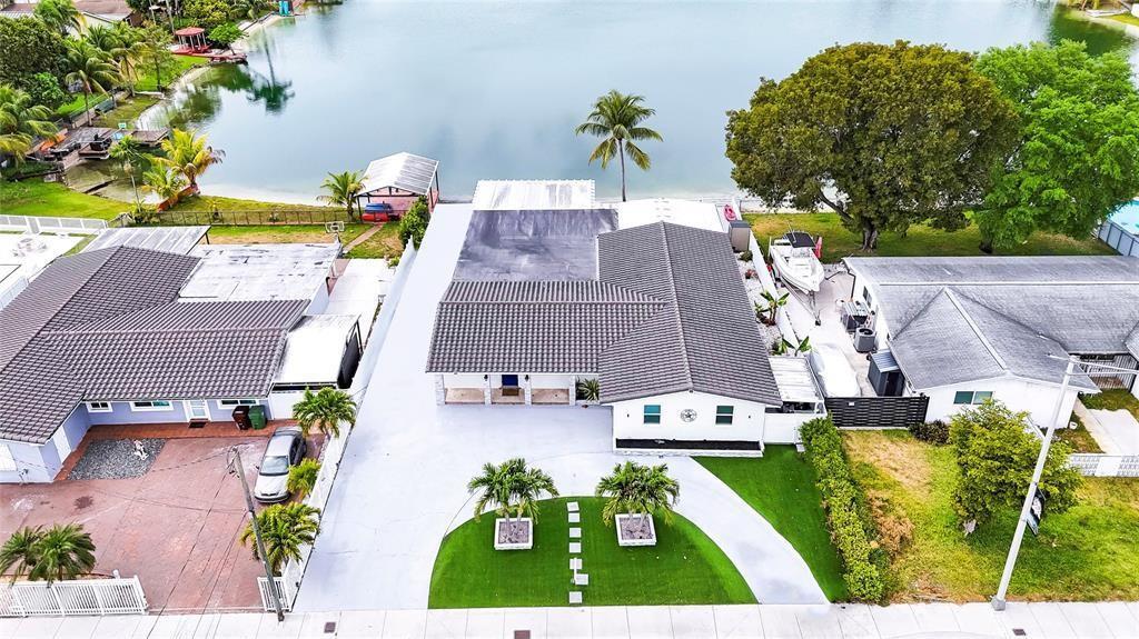 6290 W 16th Avenue, Hialeah, FL 33012, Hialeah