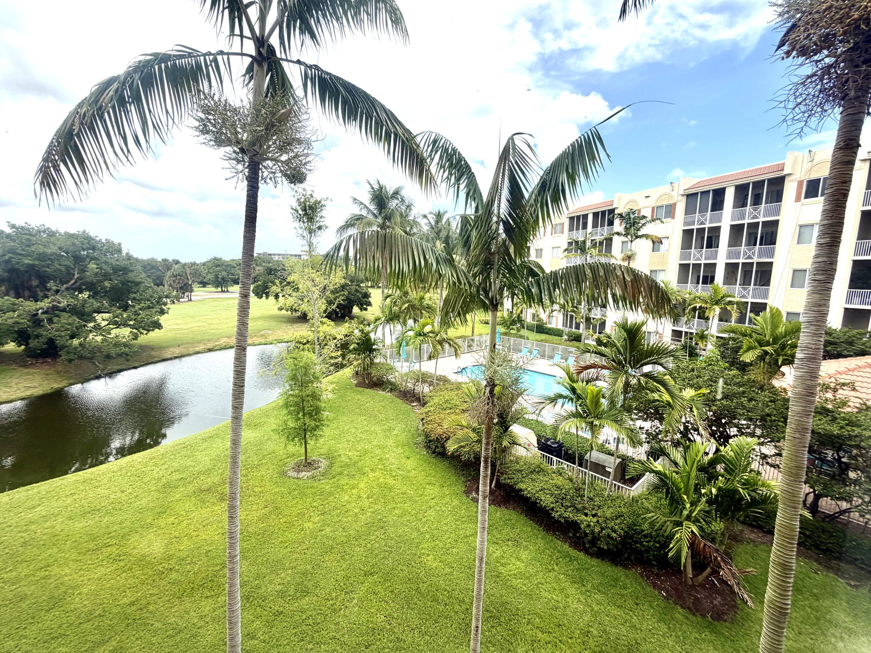 3600 Oaks Clubhouse Drive 309, Pompano Beach, FL 33069, Pompano Beach - Photo 2