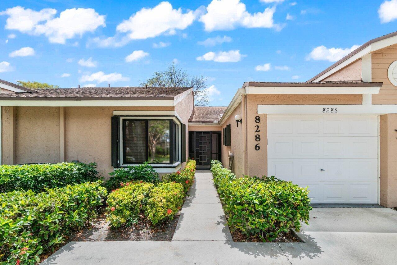 8286 Springlake Drive, Boca Raton, FL 33496, Boca Raton - Photo 3