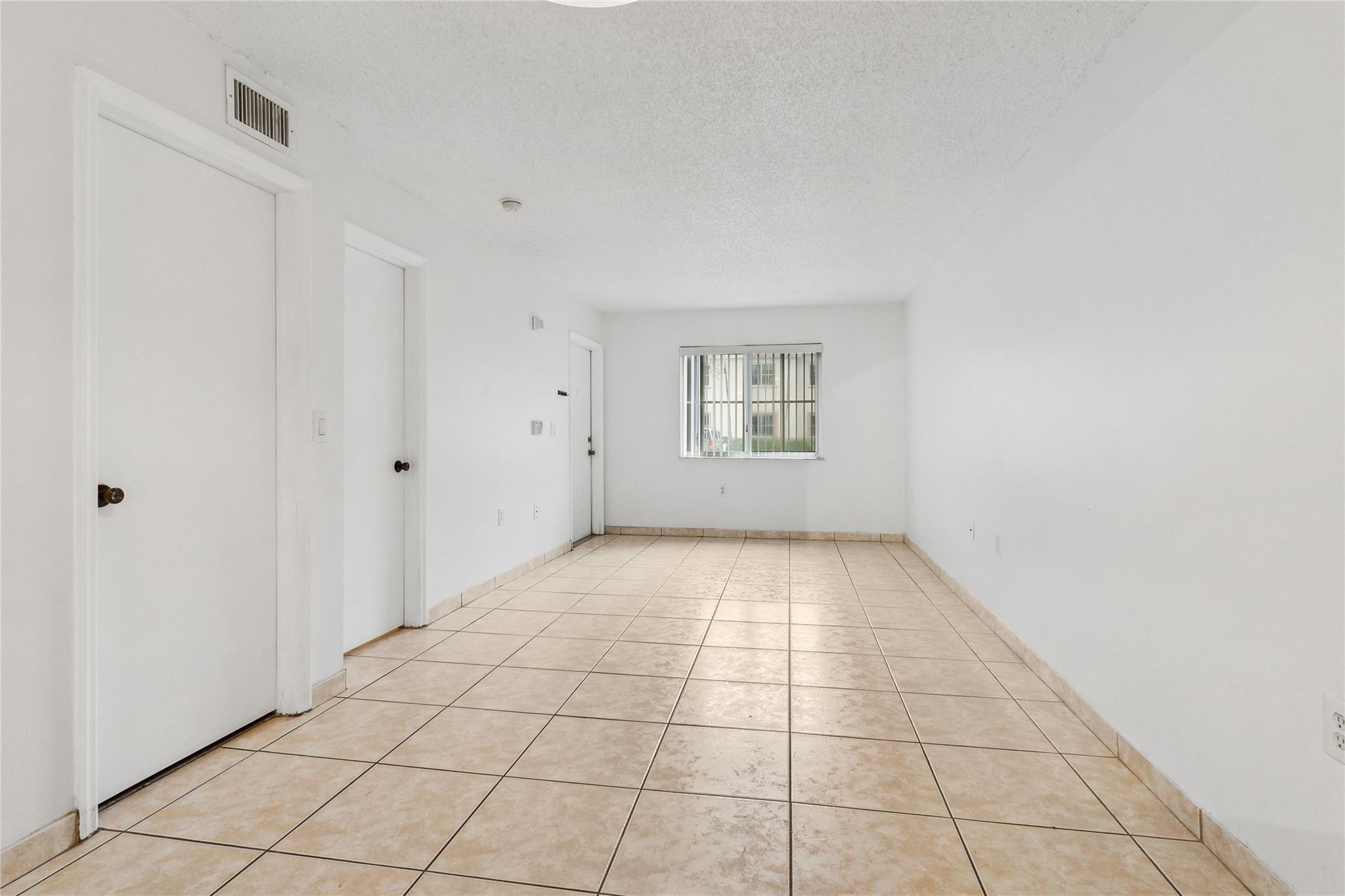 2173 NW 78th Avenue, Pembroke Pines, FL 33024, Pembroke Pines - Photo 2