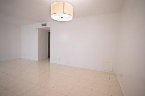 235 NW 46th Avenue B, Delray Beach, FL 33445, Delray Beach - Photo 4