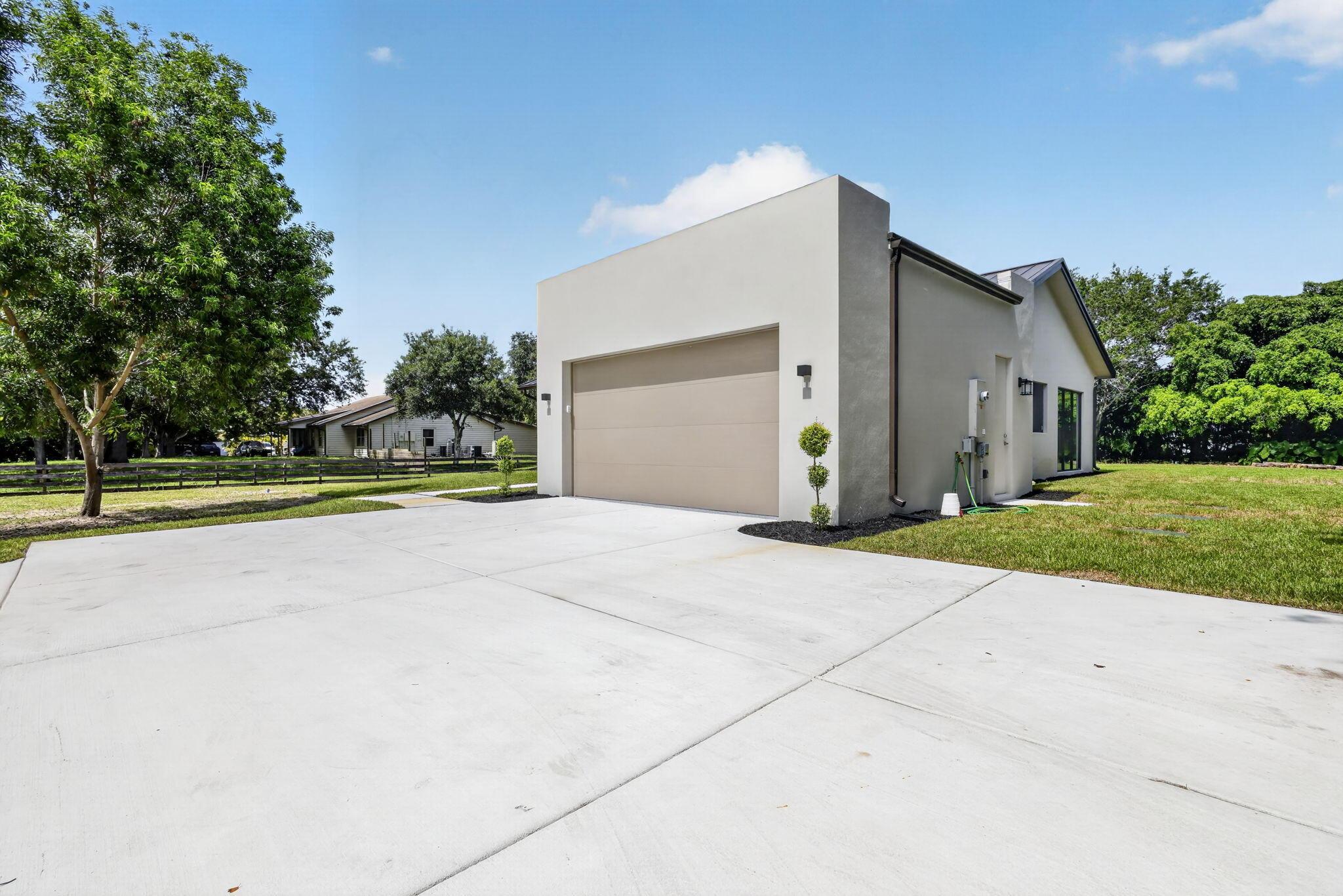 5356 Colbright Road, Lake Worth, FL 33467, Lake Worth - Photo 3