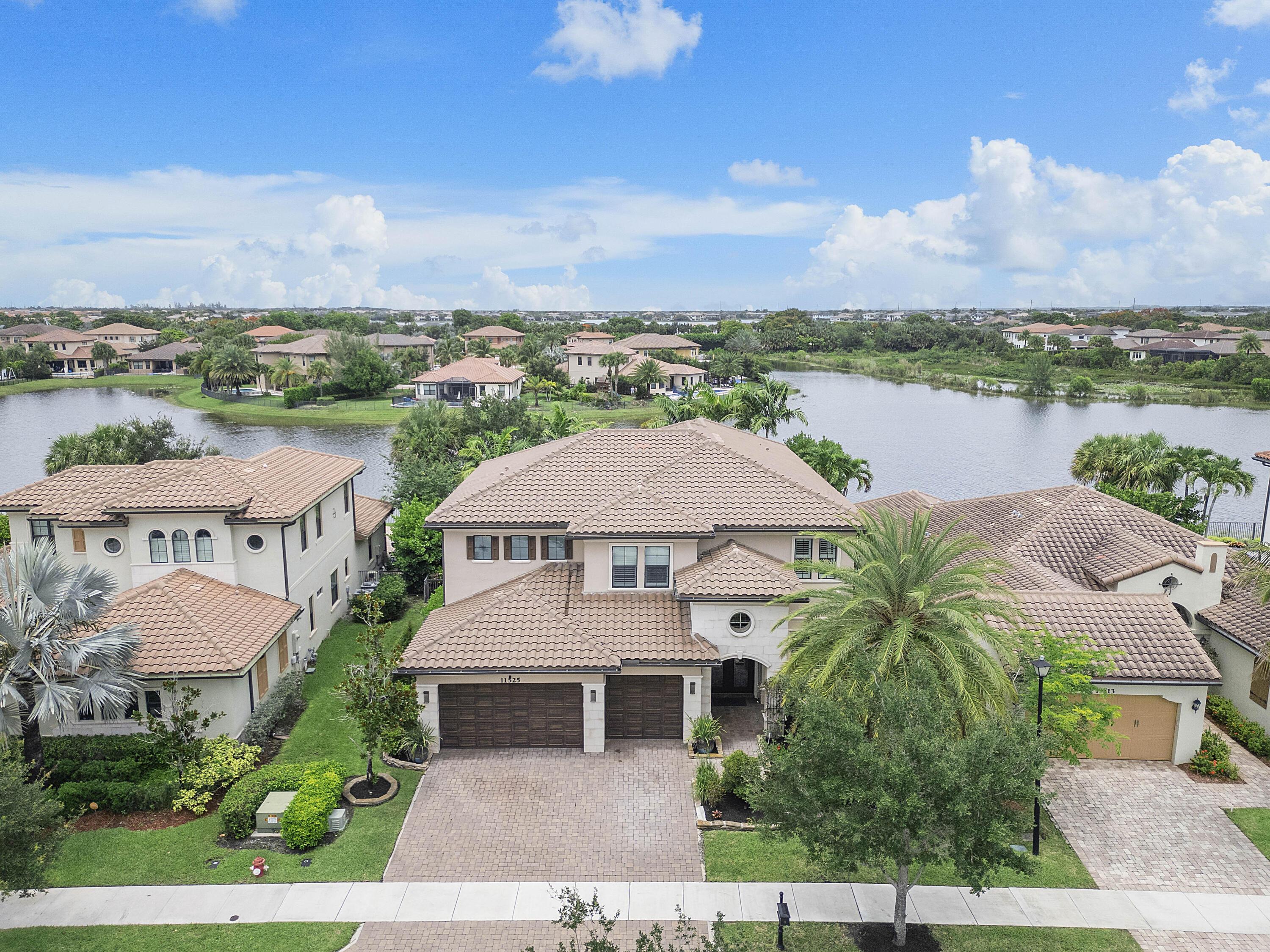 11525 NW 81st Place, Parkland, FL 33076, Parkland - Photo 2