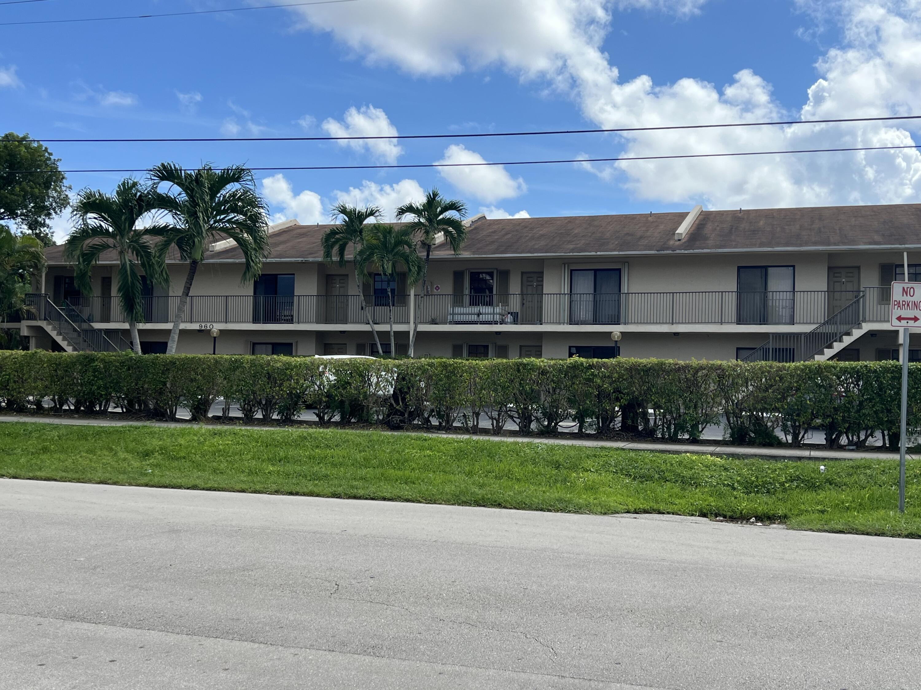 960 NW 45th Street B-6, Deerfield Beach, FL 33064, Deerfield Beach