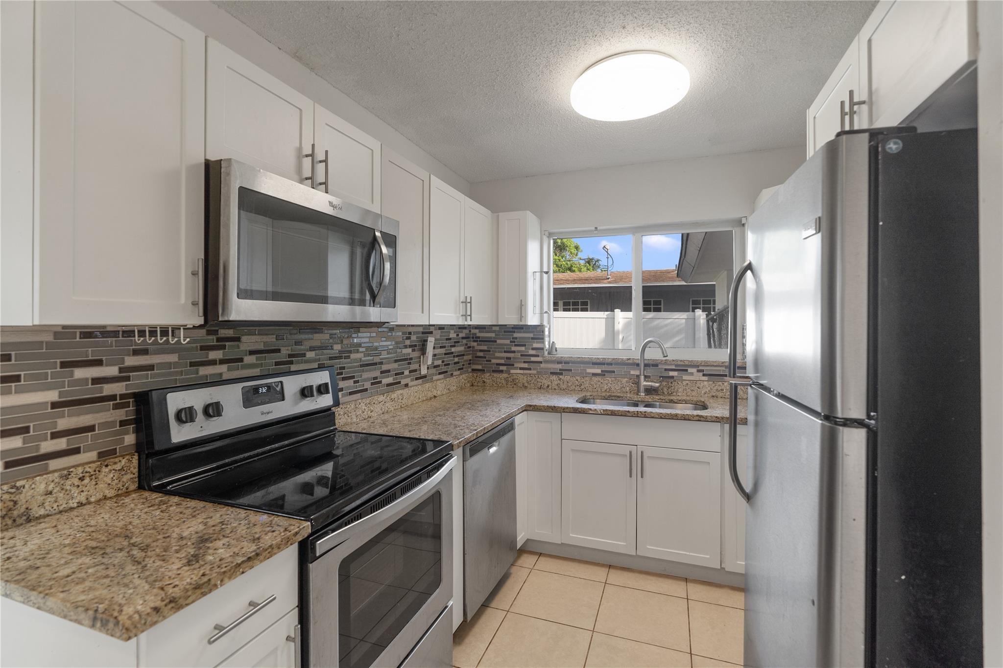 2001 NW 14th Avenue, Fort Lauderdale, FL 33311, Fort Lauderdale - Photo 2