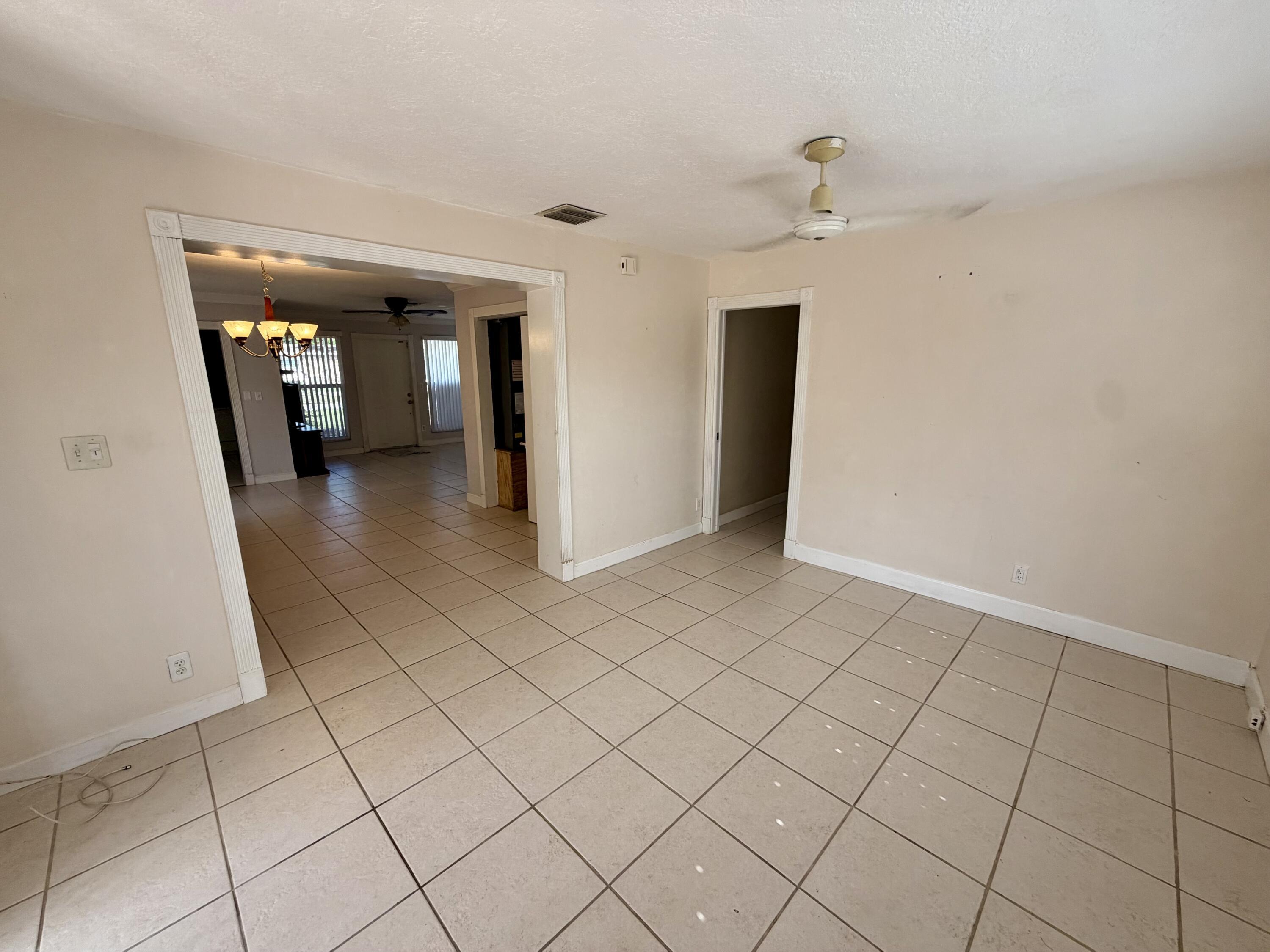 1410 N 67th Terrace, Hollywood, FL 33024, Hollywood - Photo 3