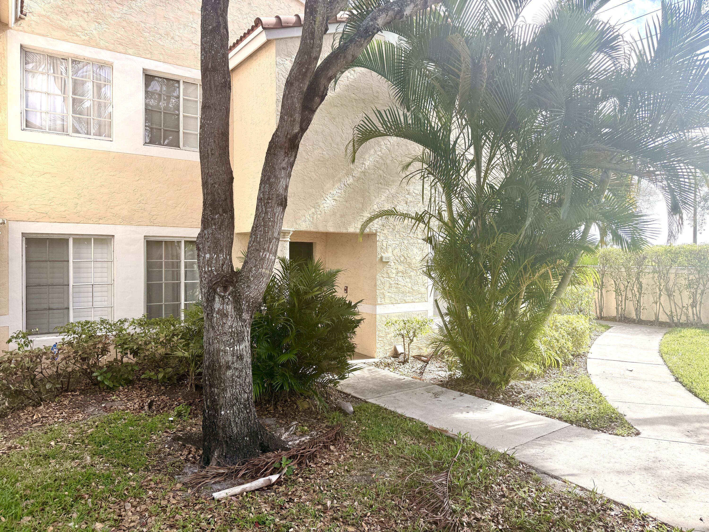1707 Village Boulevard 112, West Palm Beach, FL 33409, West Palm Beach - Photo 2