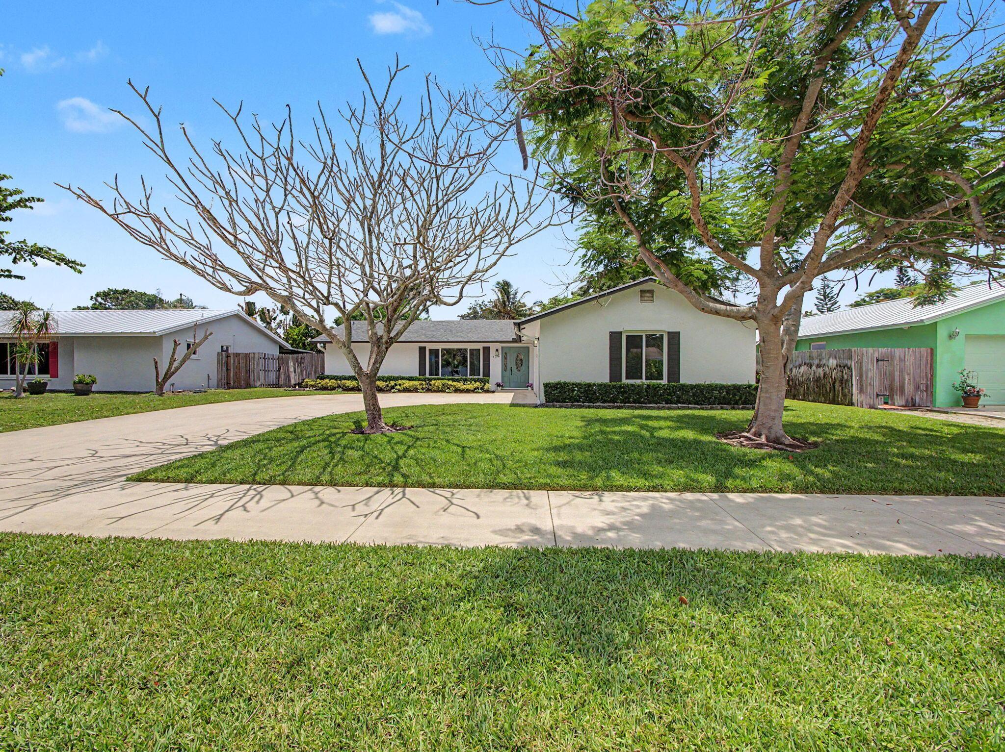 126 Chapel Lane, Tequesta, FL 33469, Tequesta - Photo 2