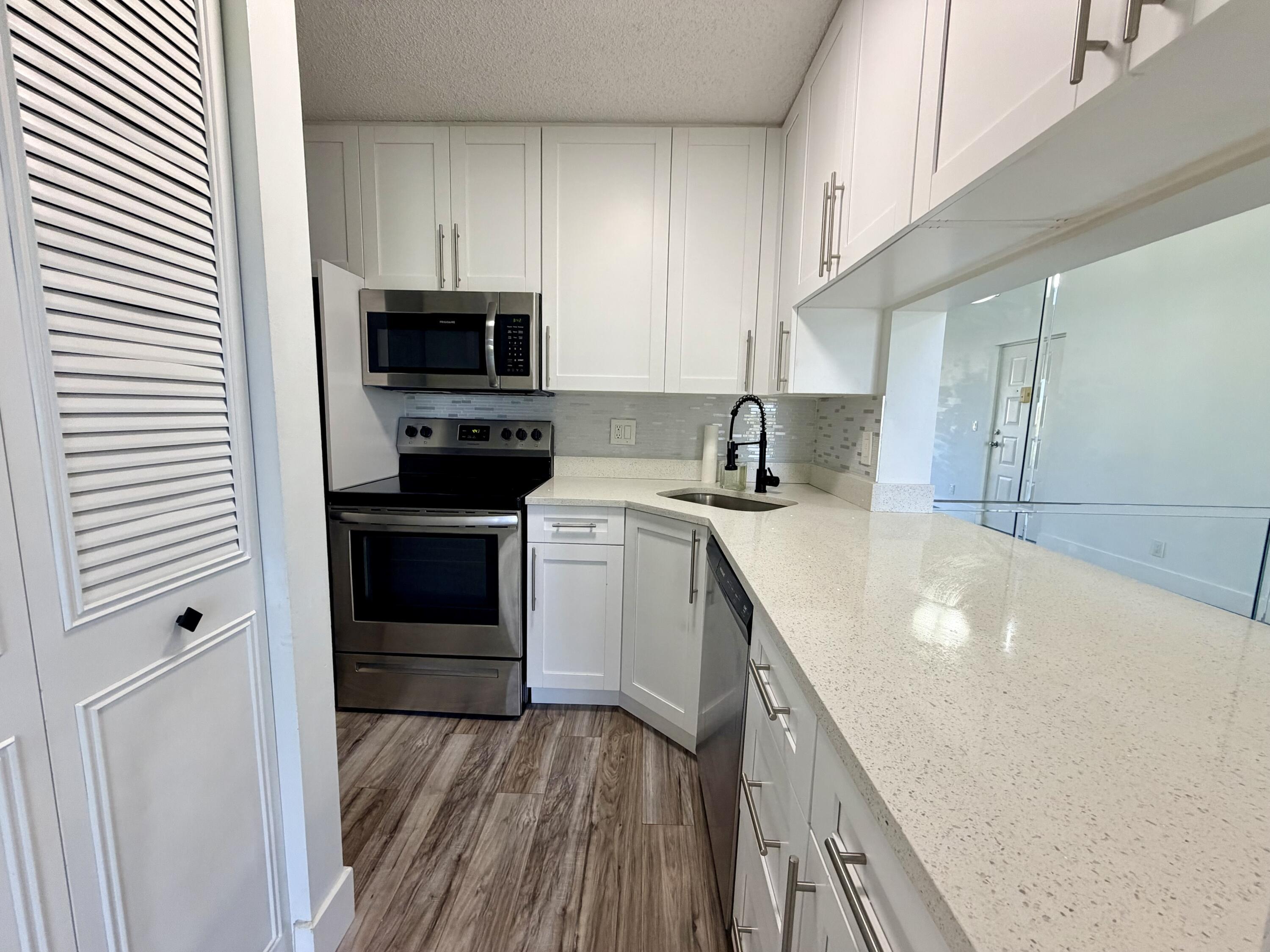 616 Sea Pine Way C3, Greenacres, FL 33415, Greenacres - Photo 3