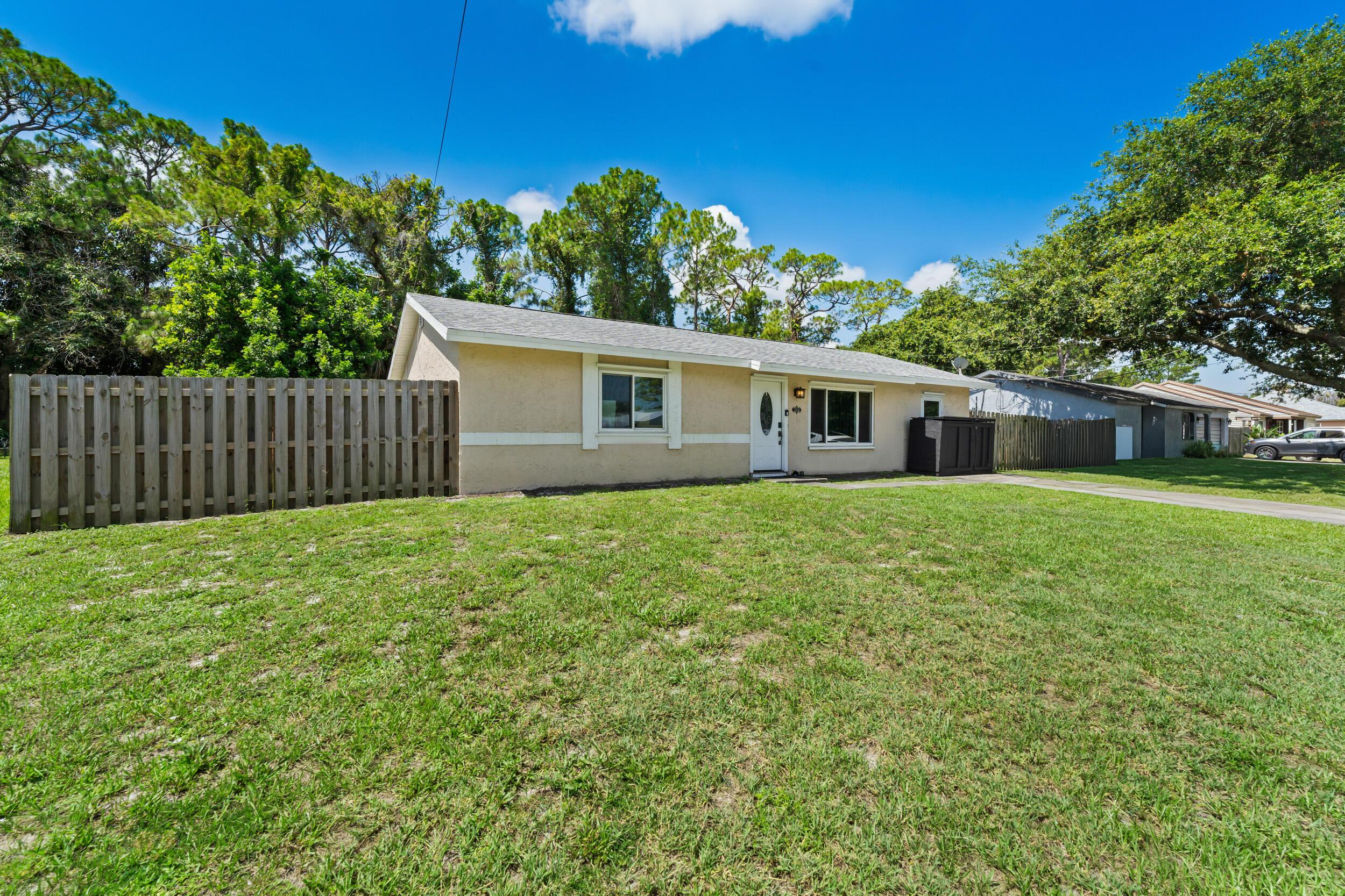 745 21st Street SW, Vero Beach, FL 32960, Vero Beach