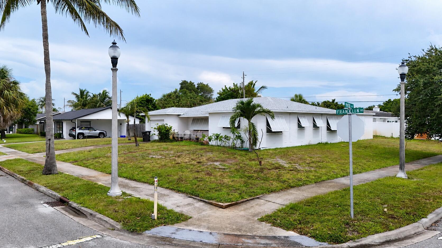 325 Franklin Road, West Palm Beach, FL 33405, West Palm Beach - Photo 3