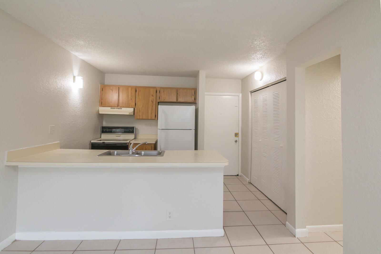2771 Riverside Drive 109-A, Coral Springs, FL 33065, Coral Springs - Photo 5