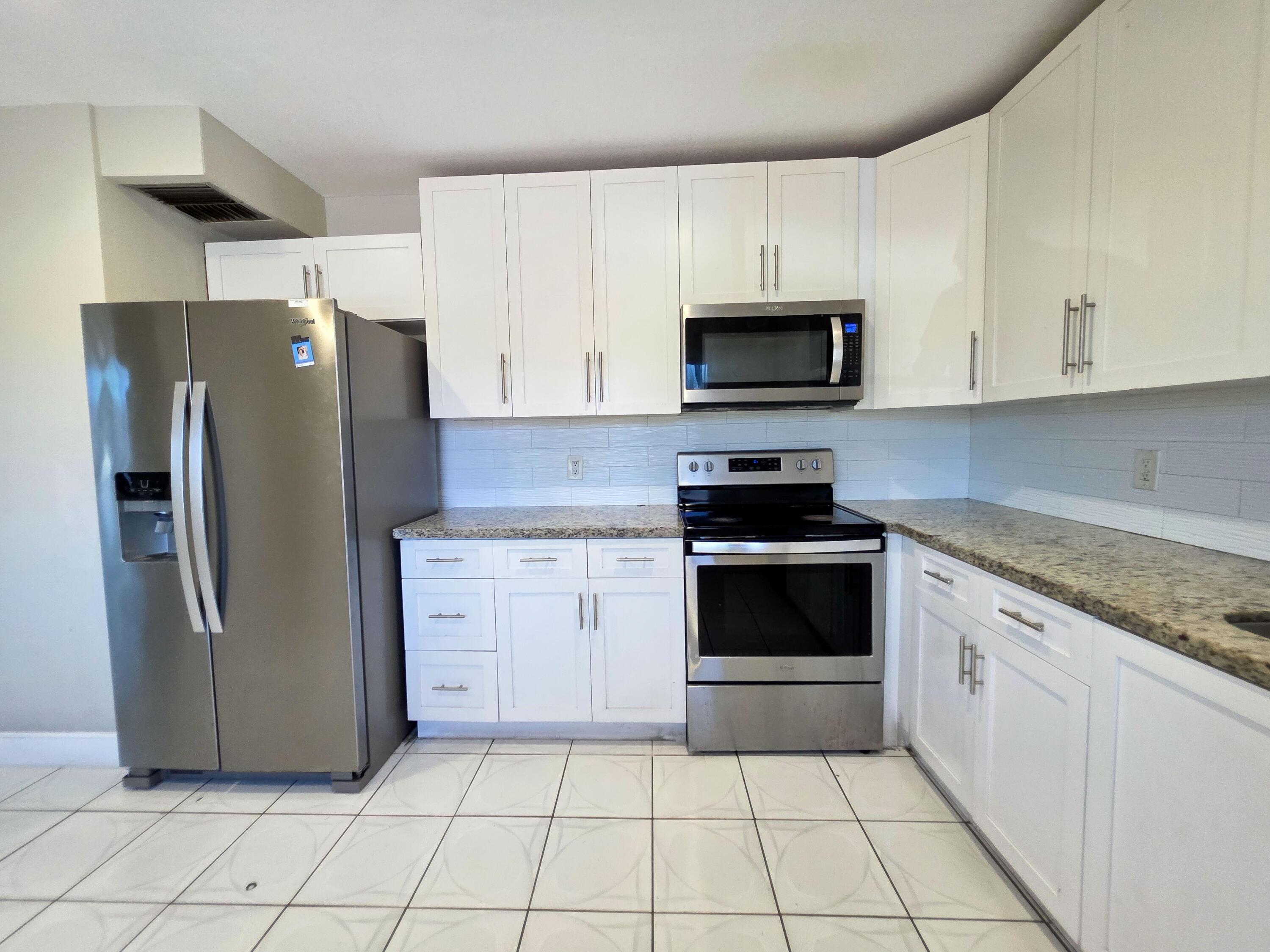 6289 Lear Drive 203, Lake Worth, FL 33462, Lake Worth - Photo 3