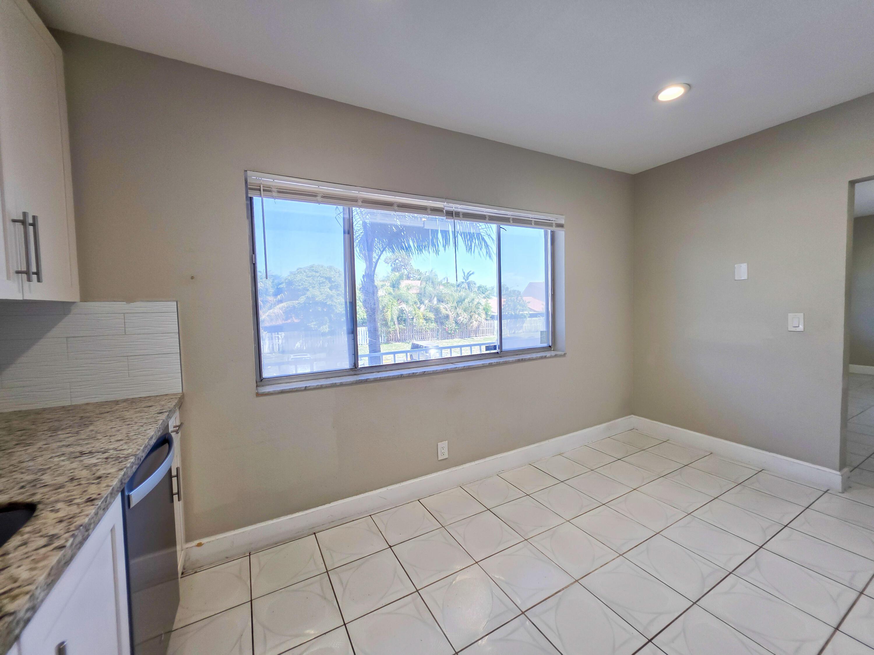 6289 Lear Drive 203, Lake Worth, FL 33462, Lake Worth - Photo 4