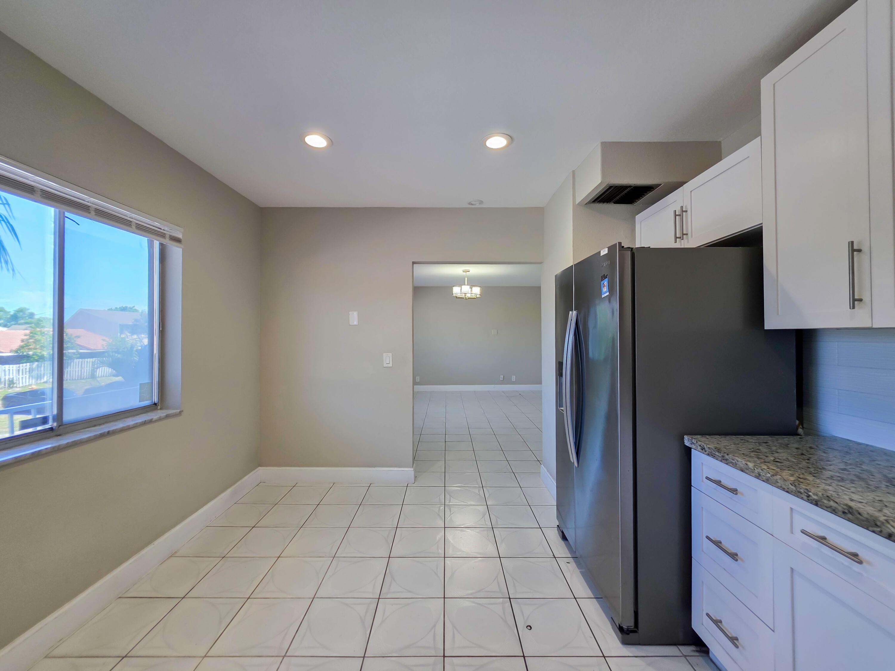 6289 Lear Drive 203, Lake Worth, FL 33462, Lake Worth - Photo 5
