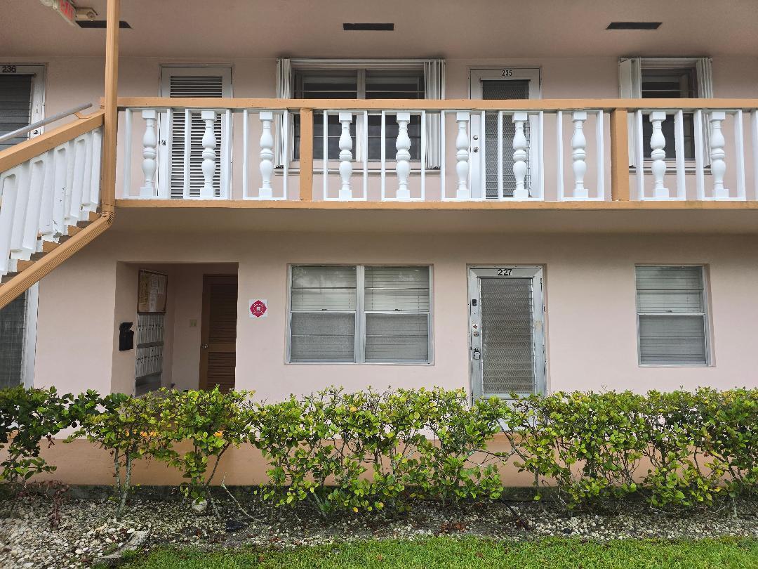 227 Kent N, West Palm Beach, FL 33417, West Palm Beach