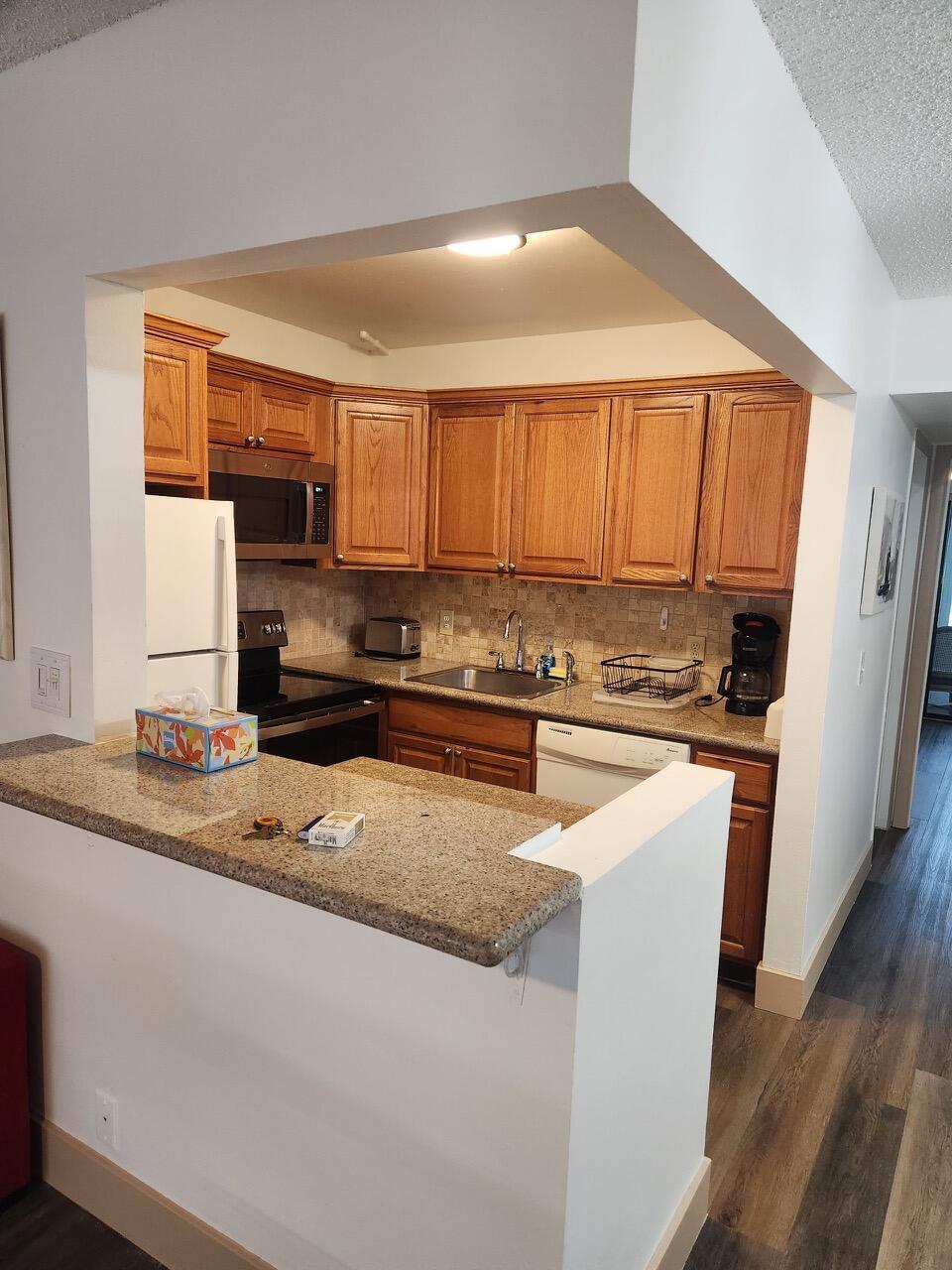 102 Westbury E 102, Deerfield Beach, FL 33442, Deerfield Beach - Photo 4