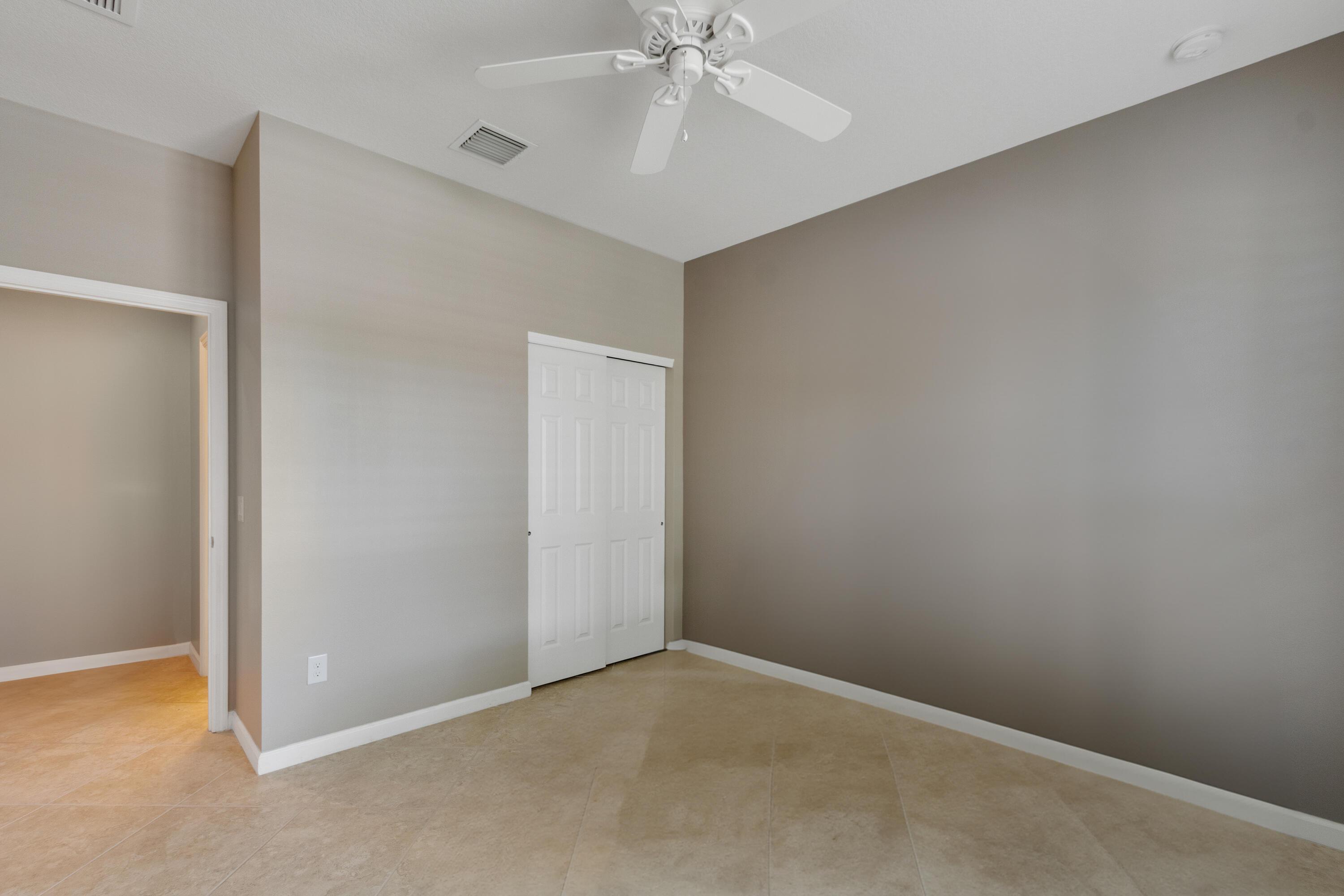 5131 Kipper Way, Vero Beach, FL 32967, Vero Beach - Photo 4