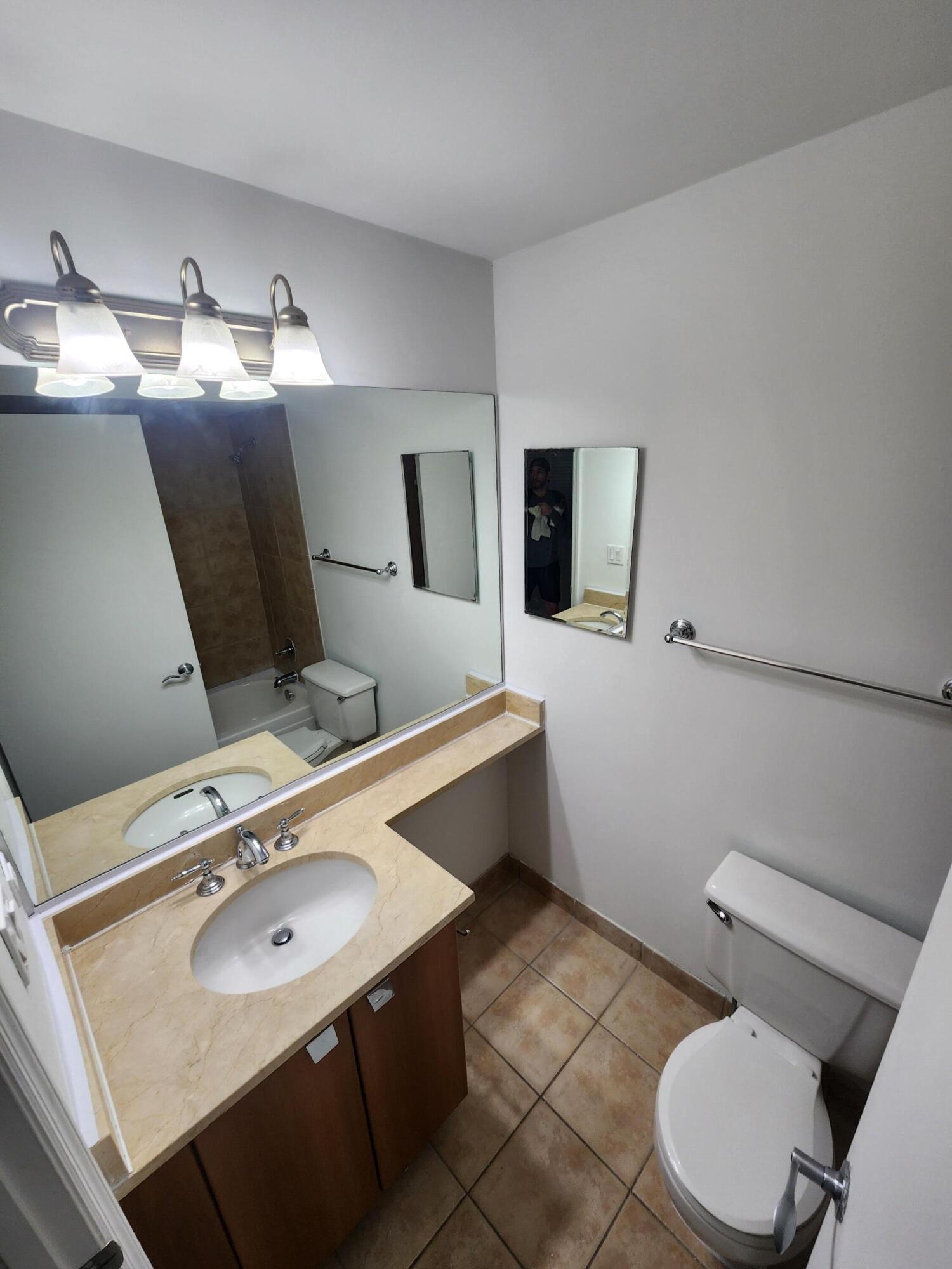 1020 Crystal Way F, Delray Beach, FL 33444, Delray Beach - Photo 5