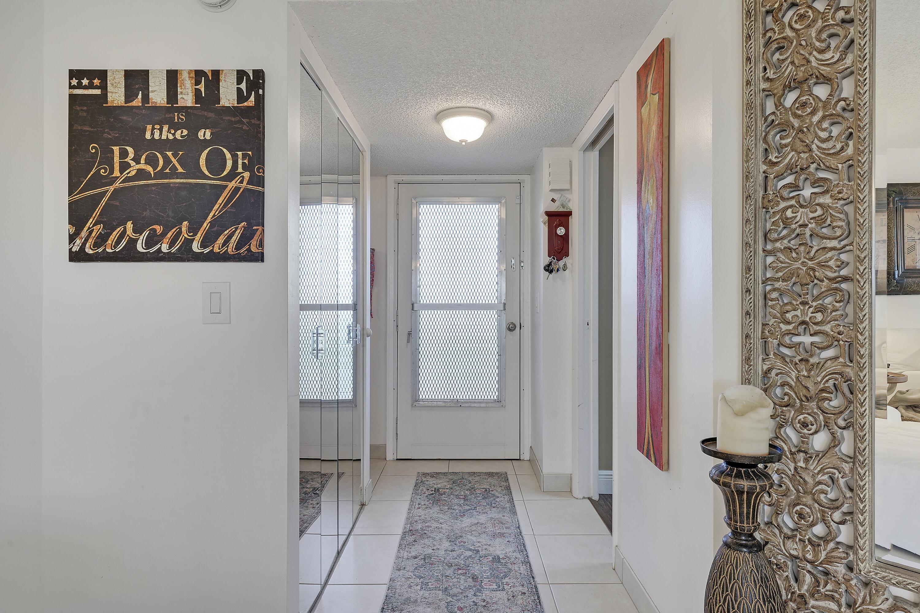 3755 Via Poinciana, Greenacres, FL 33467, Greenacres - Photo 4