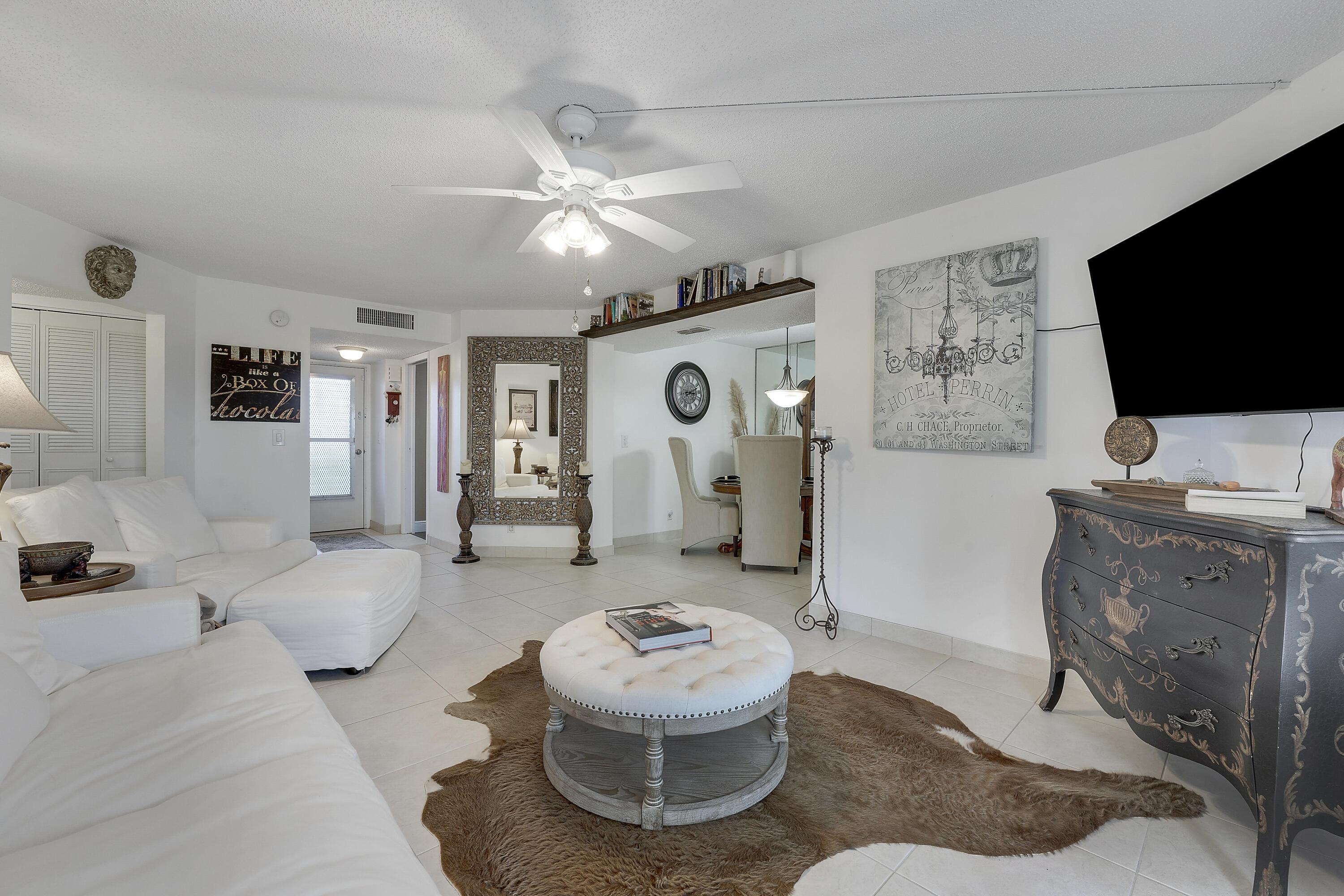 3755 Via Poinciana, Greenacres, FL 33467, Greenacres - Photo 5