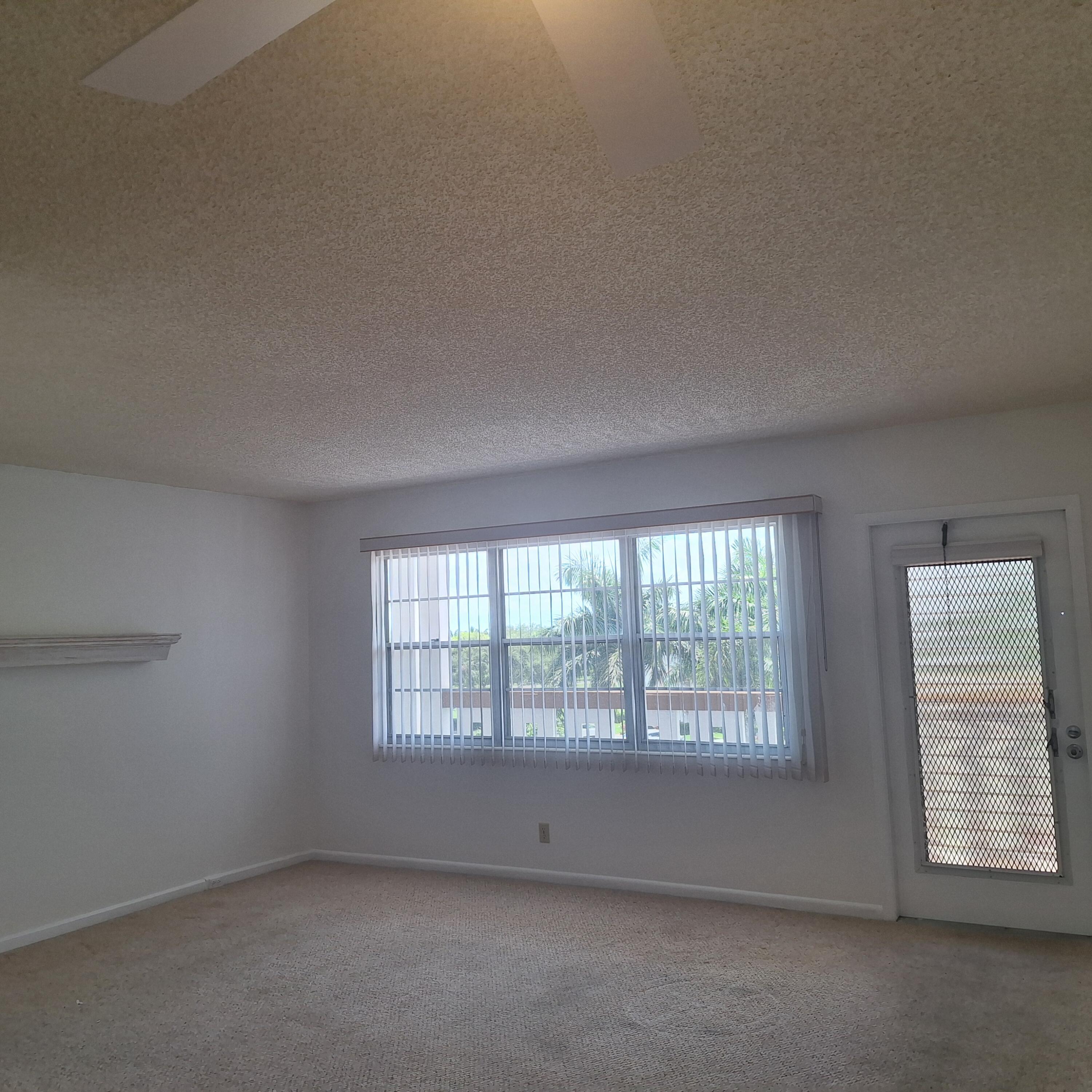 4007 Cornwall A 4007, Boca Raton, FL 33434, Boca Raton - Photo 3