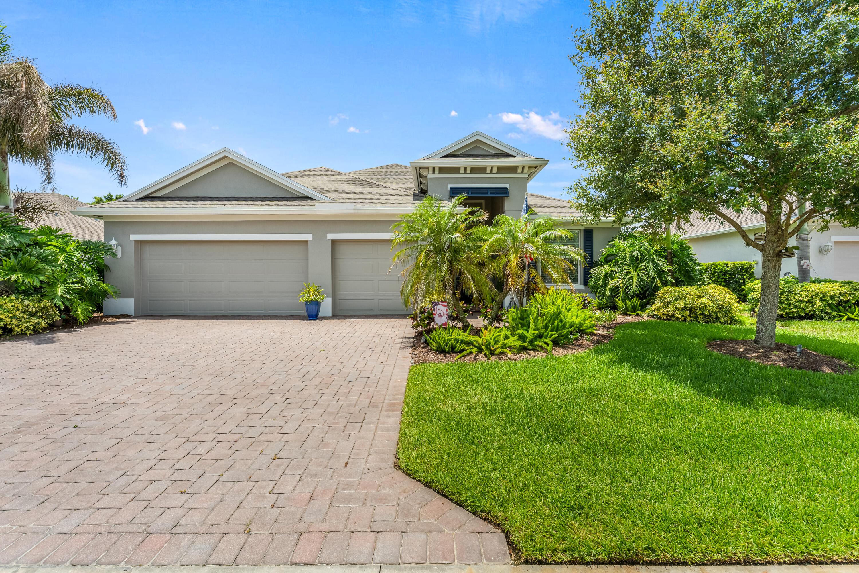1573 Segovia Circle, Vero Beach, FL 32966, Vero Beach - Photo 2
