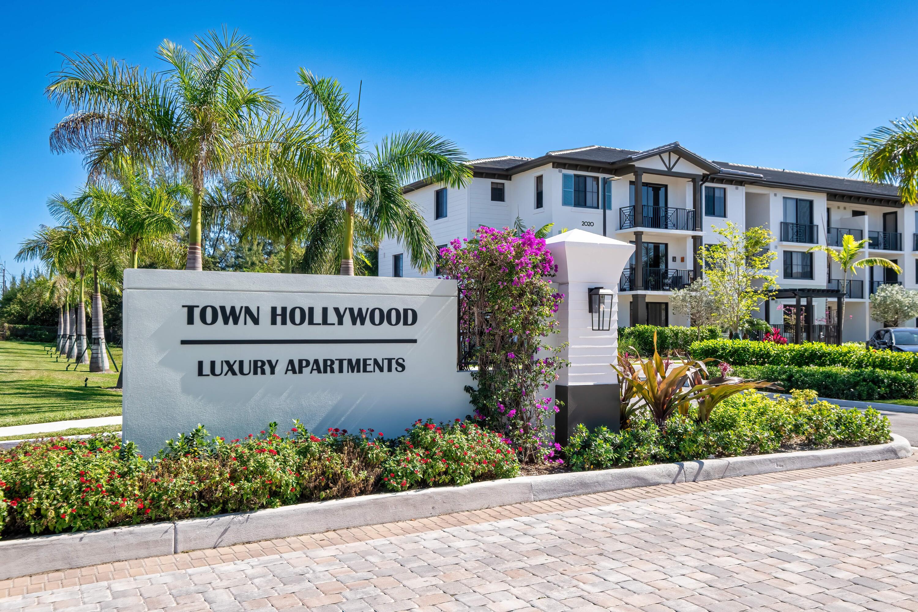 2000 Stirling Road 7-104, Hollywood, FL 33020, Hollywood