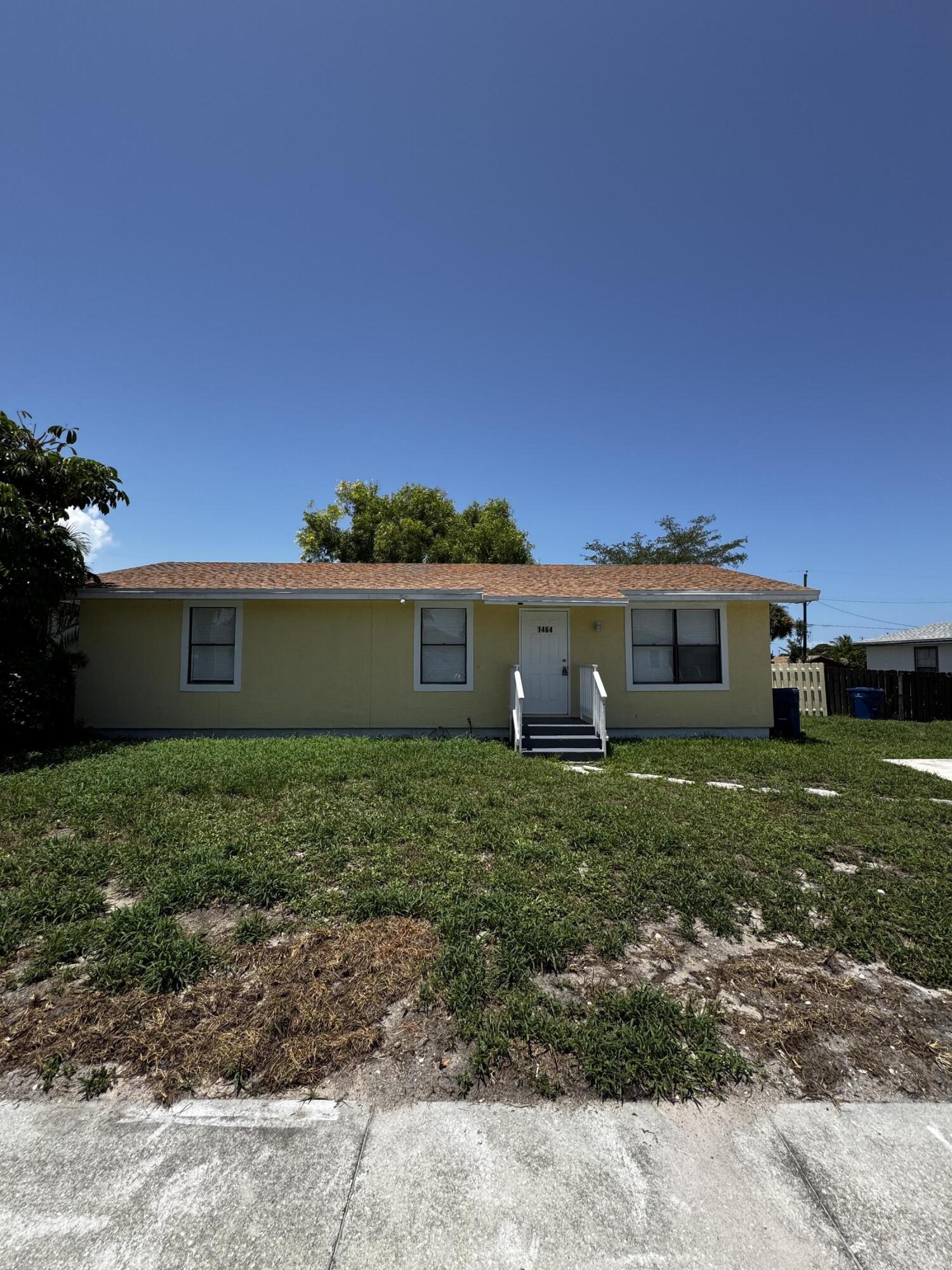1464 W 32nd Street, Riviera Beach, FL 33404, Riviera Beach - Photo 2