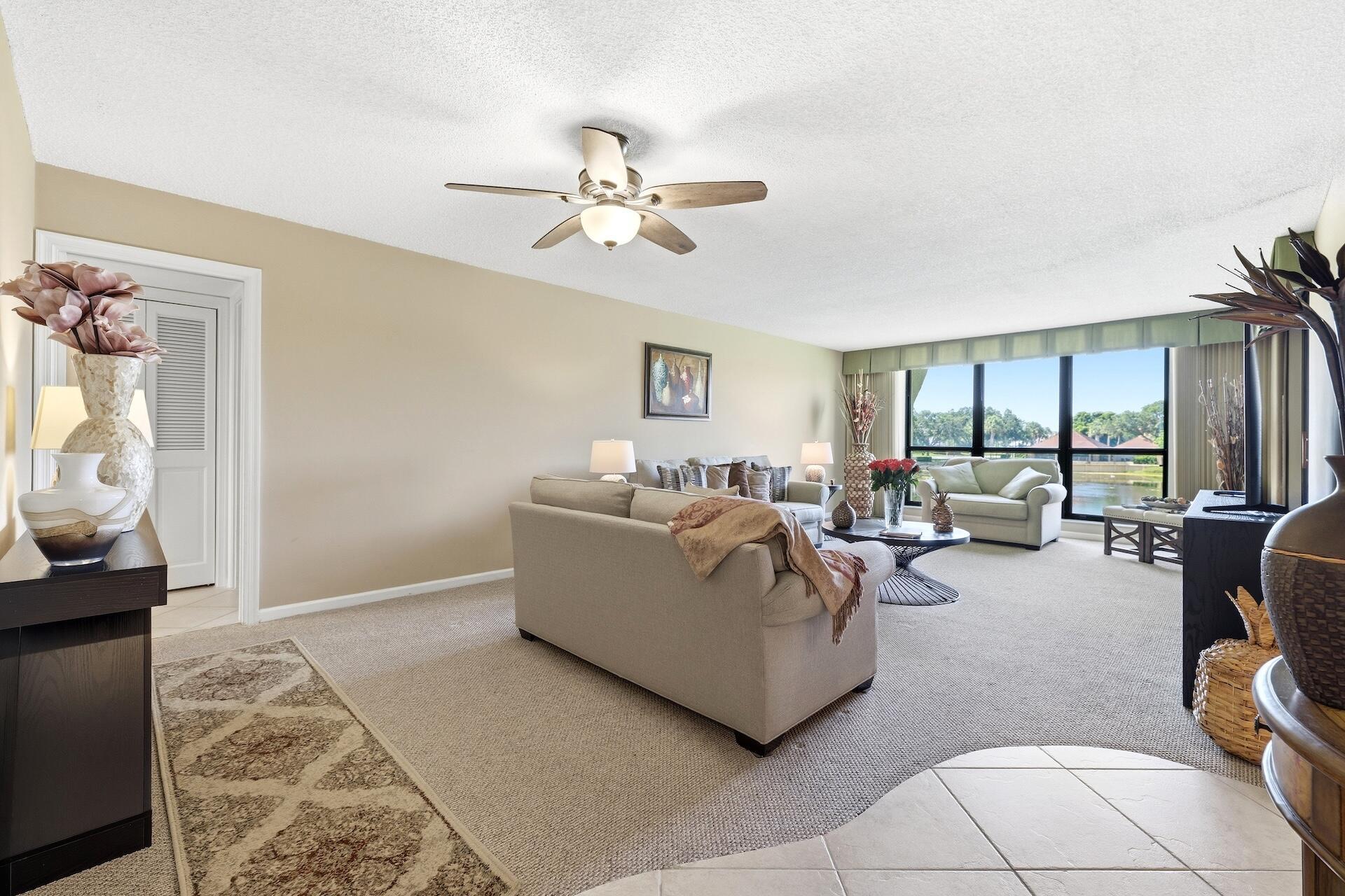 5344 Woodland Lakes Drive 223, Palm Beach Gardens, FL 33418, Palm Beach Gardens - Photo 3